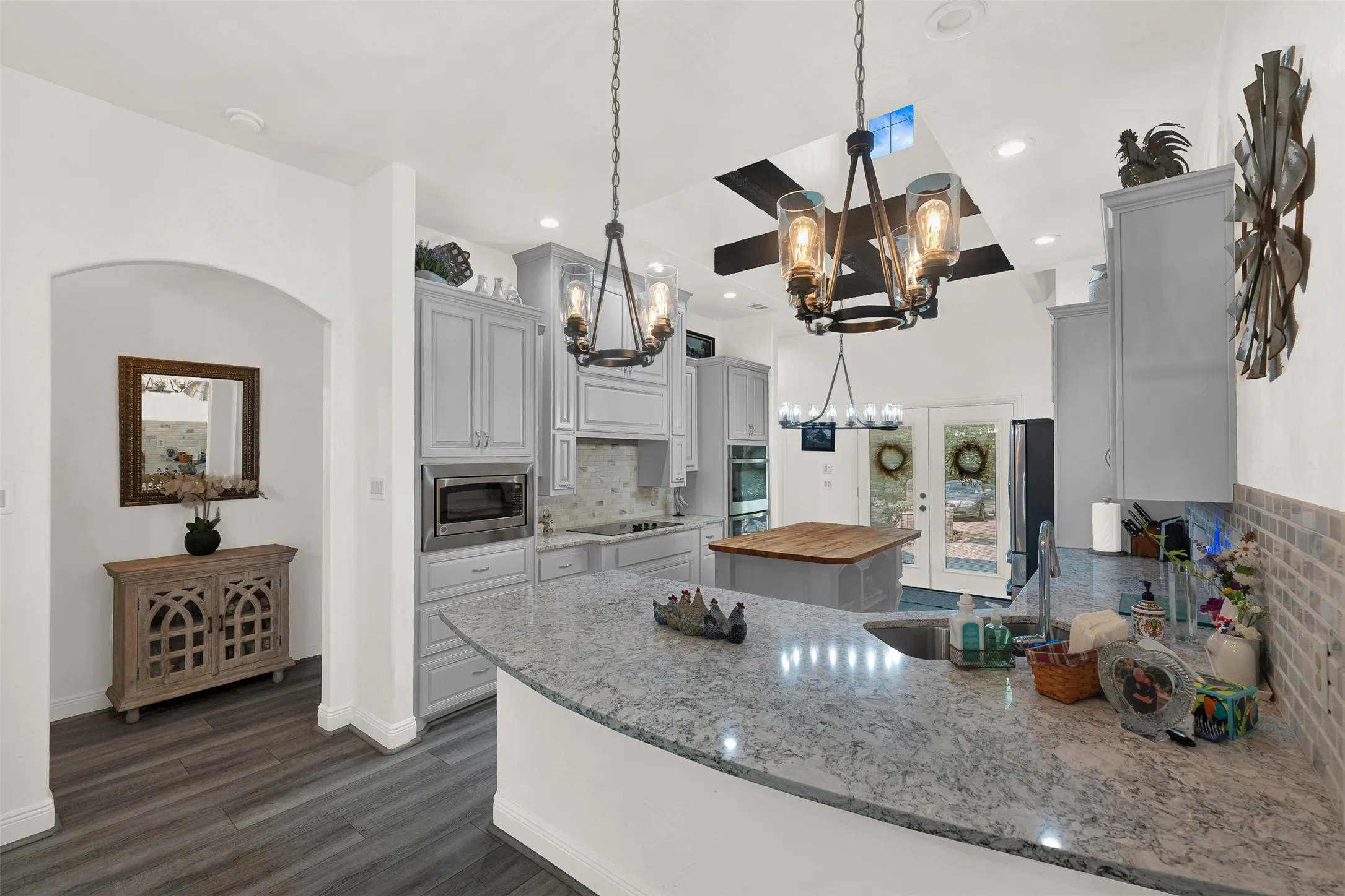 Single Family Residence For Sale in Parker County , 141 Birdie Drive, Lipan, Texas 76462, 4 Bedrooms, 3 Bathrooms, 3 Garage spaces, 3,008 Sqft, built in 2005, Price $549,000, mls#21343969, Real Estate Agent in Lipan, Homes For Sale in Parker county, Homes For Sale in Lipan, Realtor in Lipan Texas, Real Estate Brokerage Independent Realty Texas, Luminita Cordes Realtor