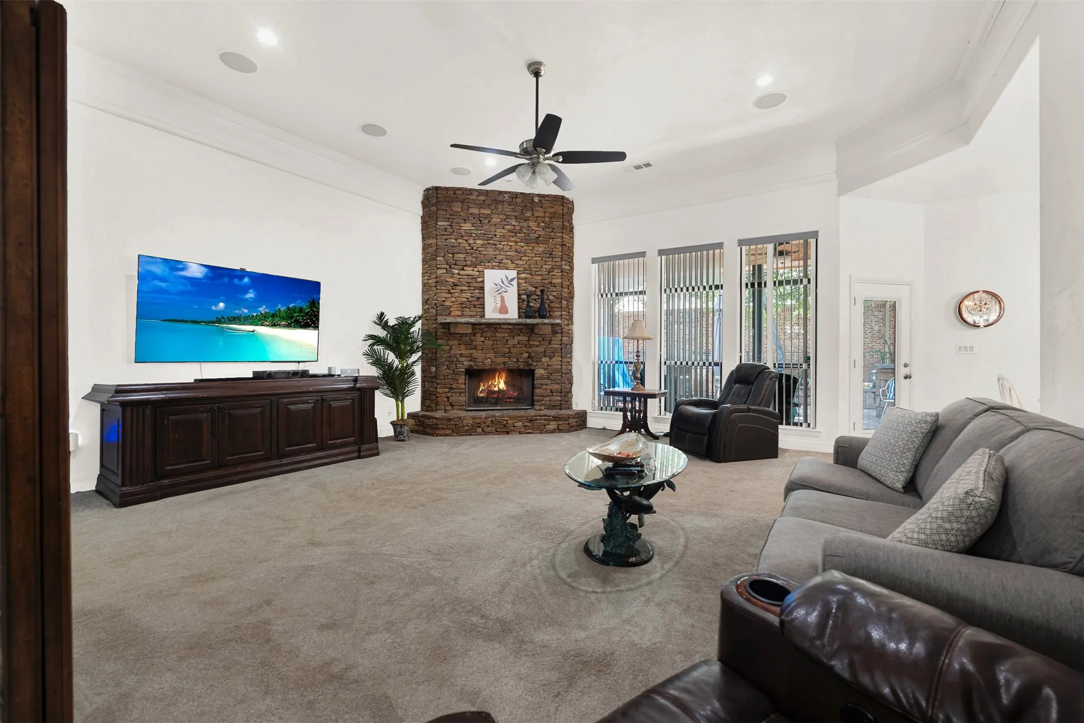Single Family Residence For Sale in Parker County , 141 Birdie Drive, Lipan, Texas 76462, 4 Bedrooms, 3 Bathrooms, 3 Garage spaces, 3,008 Sqft, built in 2005, Price $549,000, mls#21343969, Real Estate Agent in Lipan, Homes For Sale in Parker county, Homes For Sale in Lipan, Realtor in Lipan Texas, Real Estate Brokerage Independent Realty Texas, Luminita Cordes Realtor