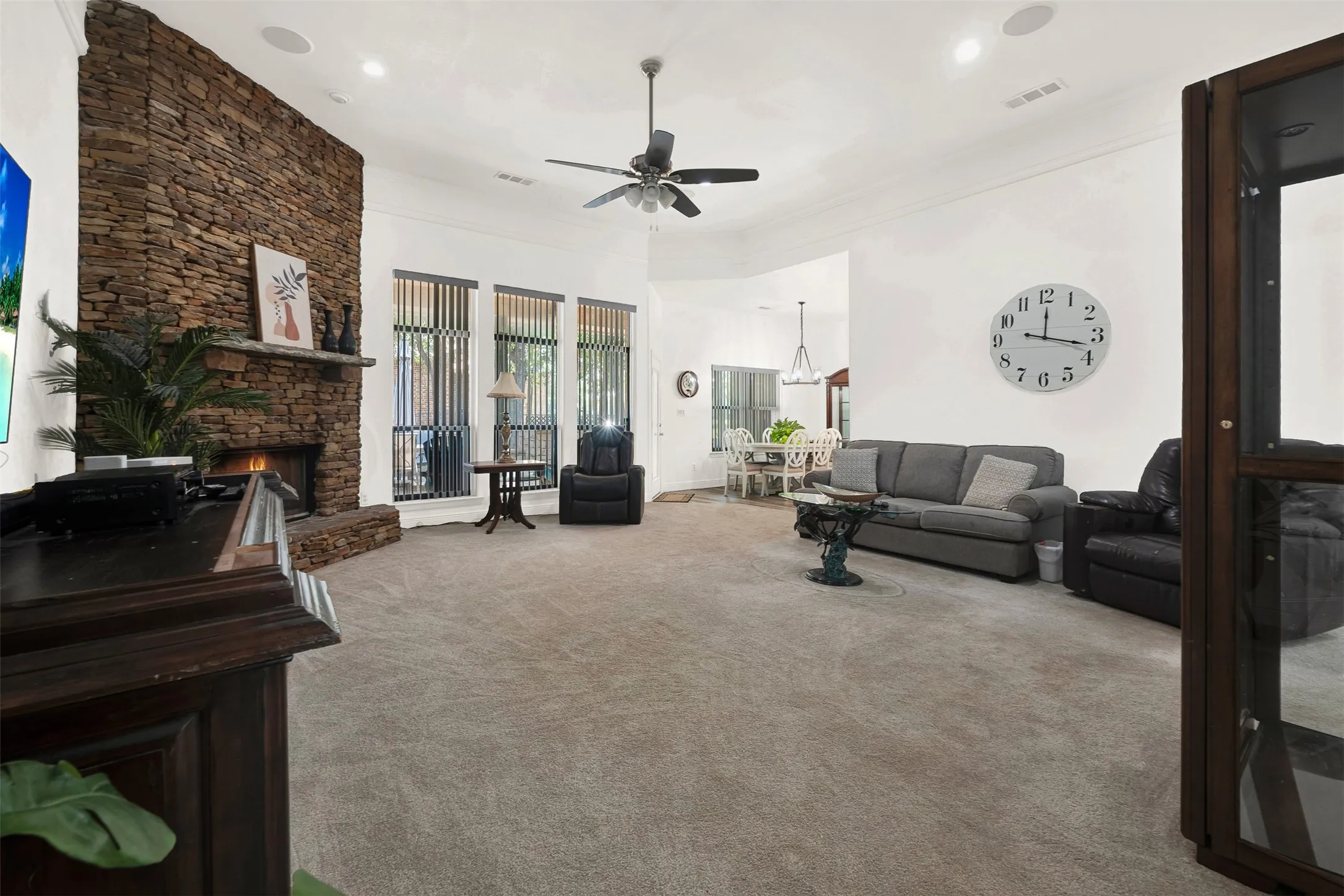Single Family Residence For Sale in Parker County , 141 Birdie Drive, Lipan, Texas 76462, 4 Bedrooms, 3 Bathrooms, 3 Garage spaces, 3,008 Sqft, built in 2005, Price $549,000, mls#21343969, Real Estate Agent in Lipan, Homes For Sale in Parker county, Homes For Sale in Lipan, Realtor in Lipan Texas, Real Estate Brokerage Independent Realty Texas, Luminita Cordes Realtor
