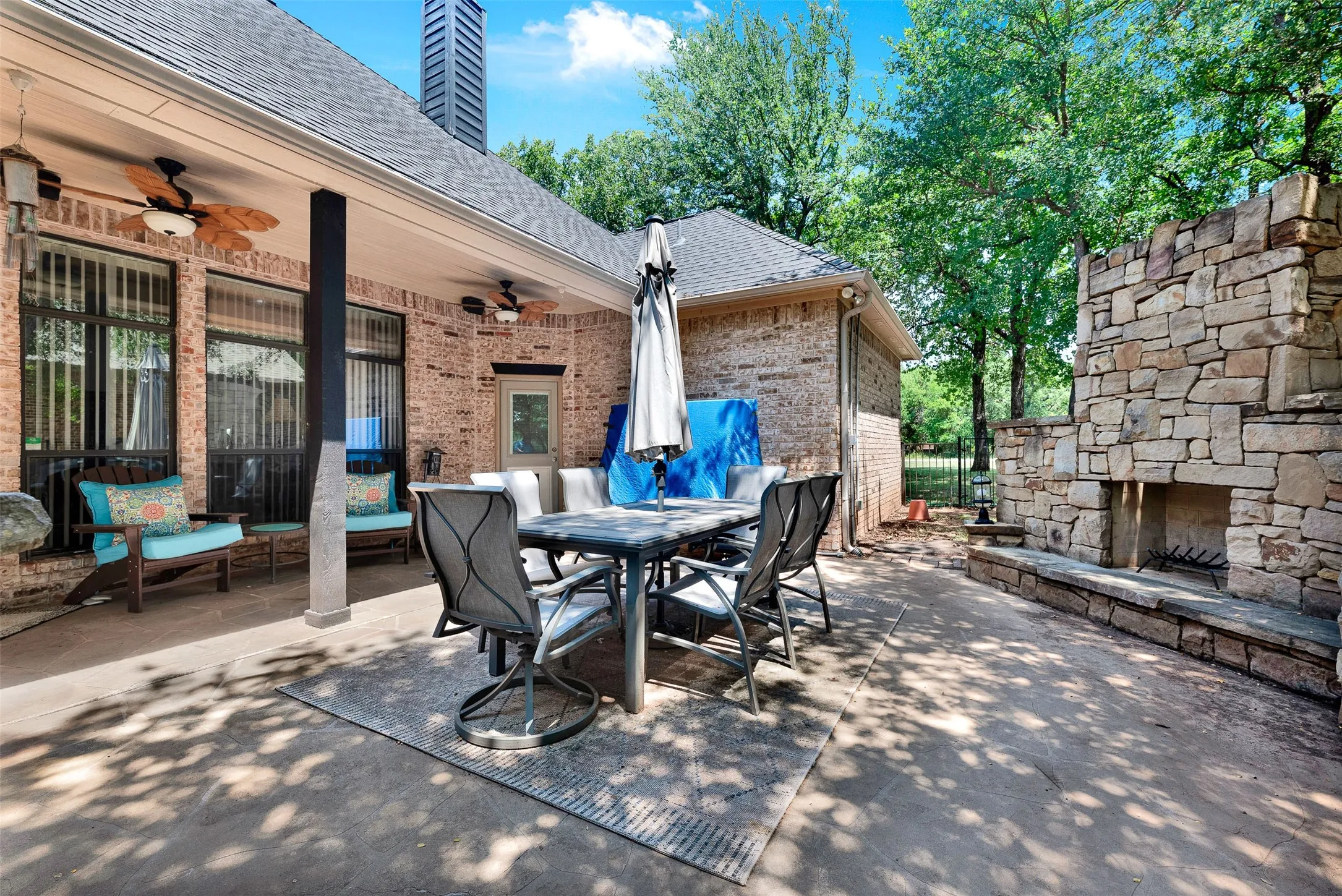 Single Family Residence For Sale in Parker County , 141 Birdie Drive, Lipan, Texas 76462, 4 Bedrooms, 3 Bathrooms, 3 Garage spaces, 3,008 Sqft, built in 2005, Price $549,000, mls#21343969, Real Estate Agent in Lipan, Homes For Sale in Parker county, Homes For Sale in Lipan, Realtor in Lipan Texas, Real Estate Brokerage Independent Realty Texas, Luminita Cordes Realtor