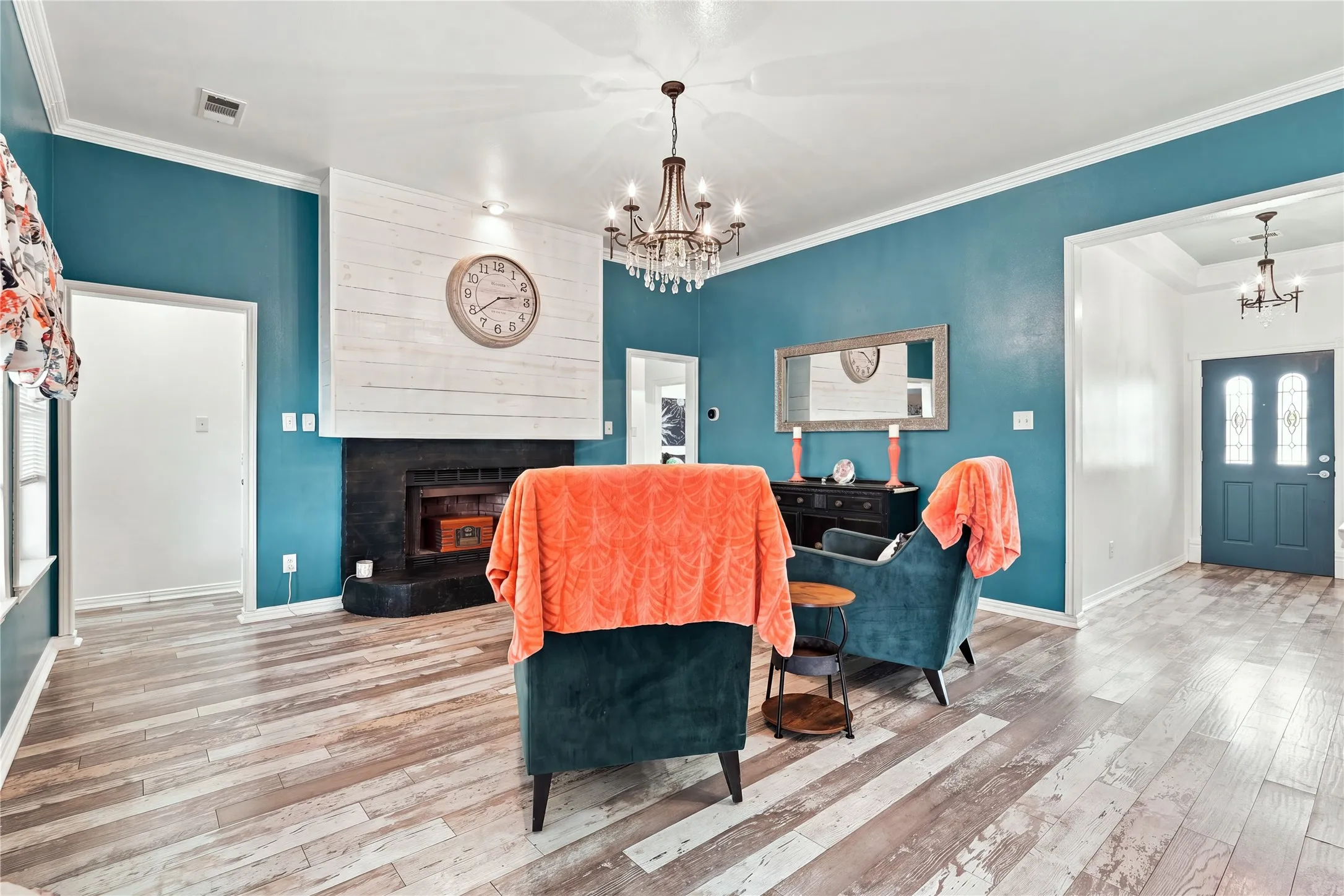 Single Family Residence For Sale in Kaufman County , 10534 Jennifer Circle, Forney, Texas 75126, 4 Bedroom, 3 Bathroom, 1 Garage spaces, 2,652 Sqft, built in 1995, mls#21349009, Real Estate Agent in Forney, Homes For Sale in Kaufman county, Homes For Sale in Forney, Realtor in Forney Texas, Real Estate Brokerage Independent Realty Texas, Luminita Cordes Realtor