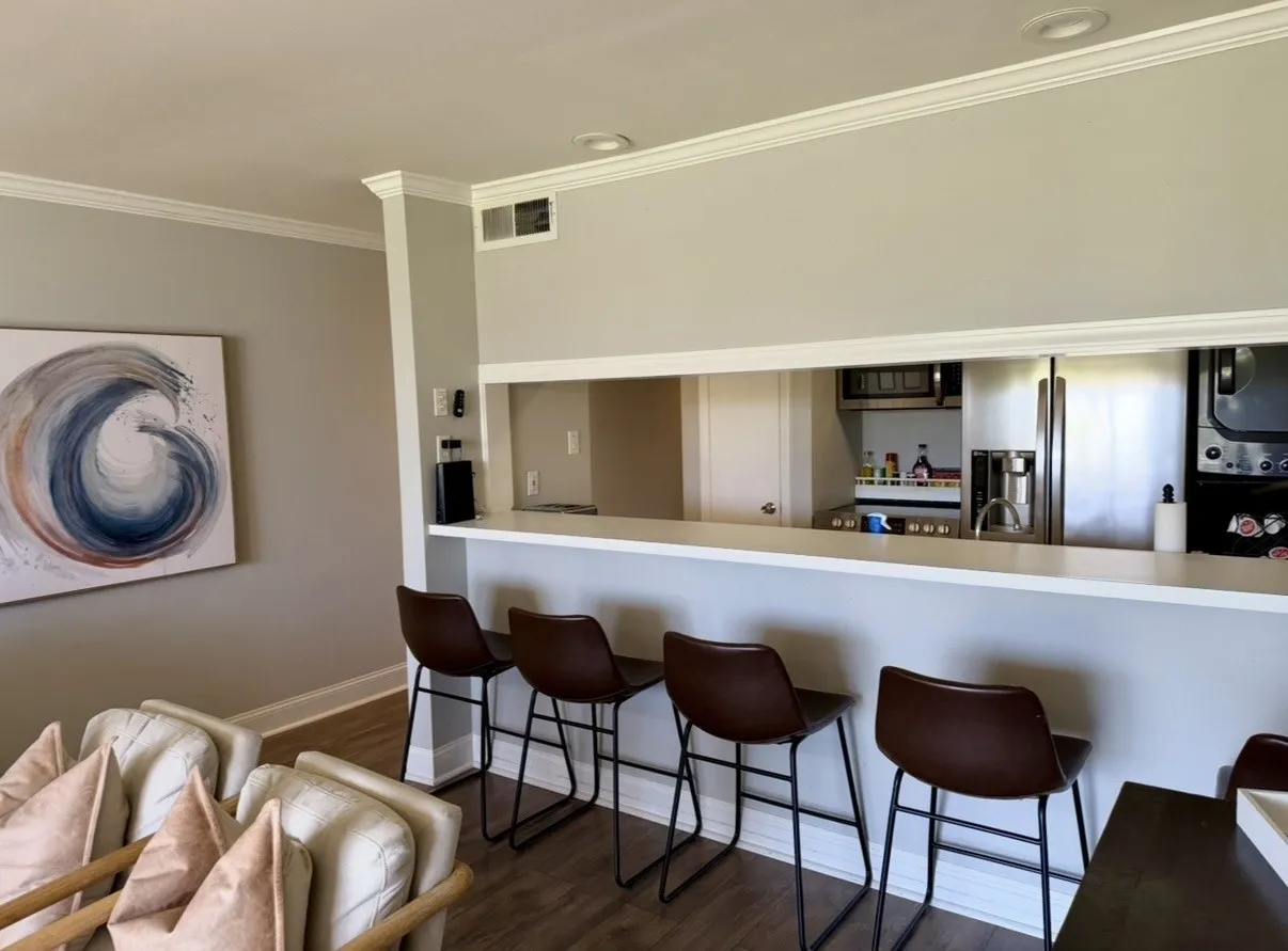 Condominium For Sale in Montgomery County , 12600 Melville 122B, Montgomery, Texas 77356, 1 Bedroom, 1 Bathroom, Garage spaces, 680 Sqft, built in 1974, mls#21353803, Real Estate Agent in Montgomery, Homes For Sale in Montgomery county, Homes For Sale in Montgomery, Realtor in Montgomery Texas, Real Estate Brokerage Independent Realty Texas, Luminita Cordes Realtor
