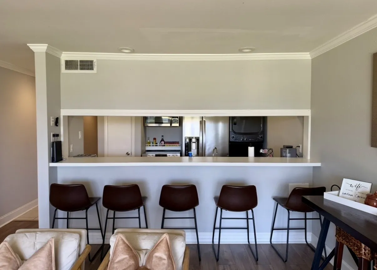 Condominium For Sale in Montgomery County , 12600 Melville 122B, Montgomery, Texas 77356, 1 Bedroom, 1 Bathroom, Garage spaces, 680 Sqft, built in 1974, mls#21353803, Real Estate Agent in Montgomery, Homes For Sale in Montgomery county, Homes For Sale in Montgomery, Realtor in Montgomery Texas, Real Estate Brokerage Independent Realty Texas, Luminita Cordes Realtor