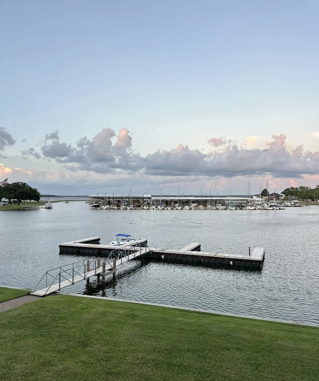 Condominium For Sale in Montgomery County , 12600 Melville 122B, Montgomery, Texas 77356, 1 Bedroom, 1 Bathroom, Garage spaces, 680 Sqft, built in 1974, mls#21353803, Real Estate Agent in Montgomery, Homes For Sale in Montgomery county, Homes For Sale in Montgomery, Realtor in Montgomery Texas, Real Estate Brokerage Independent Realty Texas, Luminita Cordes Realtor