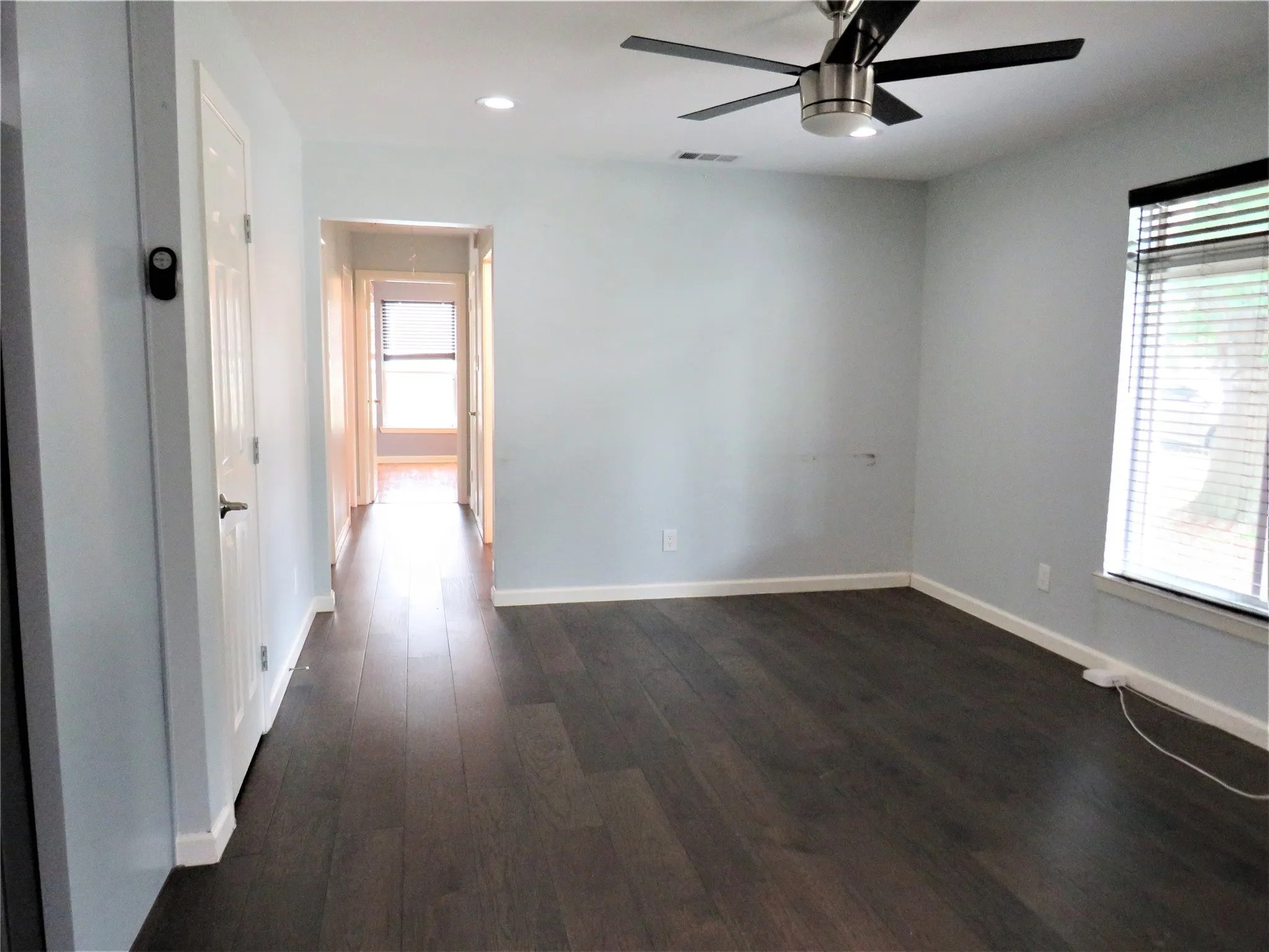 Single Family Residence For Rent in Denton County , 1026 Thomas Street, Denton, Texas 76201, 4 Bedroom, 3 Bathroom, Garage spaces, 1,900 Sqft, built in 1955, mls#21353665, Real Estate Agent in Denton, Homes For Rent in Denton county, Homes For Rent in Denton, Realtor in Denton Texas, Real Estate Brokerage Independent Realty Texas, Luminita Cordes Realtor