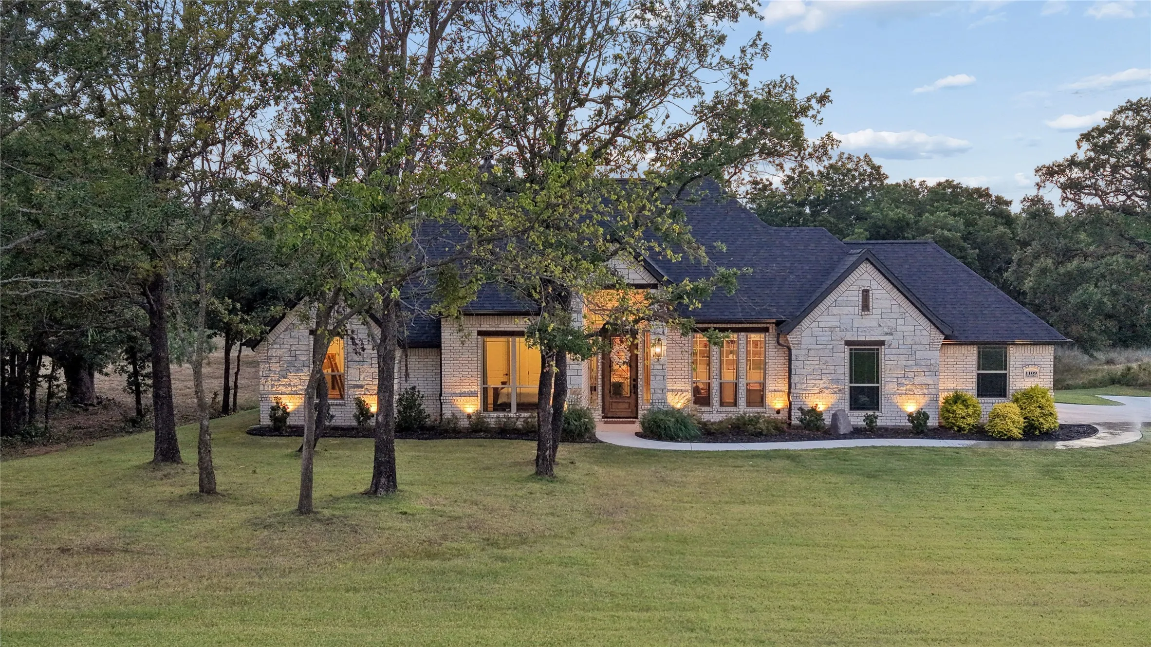 Single Family Residence For Sale in Parker County , 1109 Gonzollas Road, Springtown, Texas 76082, 4 Bedroom, 2 Bathroom, 2 Garage spaces, 2,324 Sqft, built in 2024, mls#21353699, Real Estate Agent in Springtown, Homes For Sale in Parker county, Homes For Sale in Springtown, Realtor in Springtown Texas, Real Estate Brokerage Independent Realty Texas, Luminita Cordes Realtor