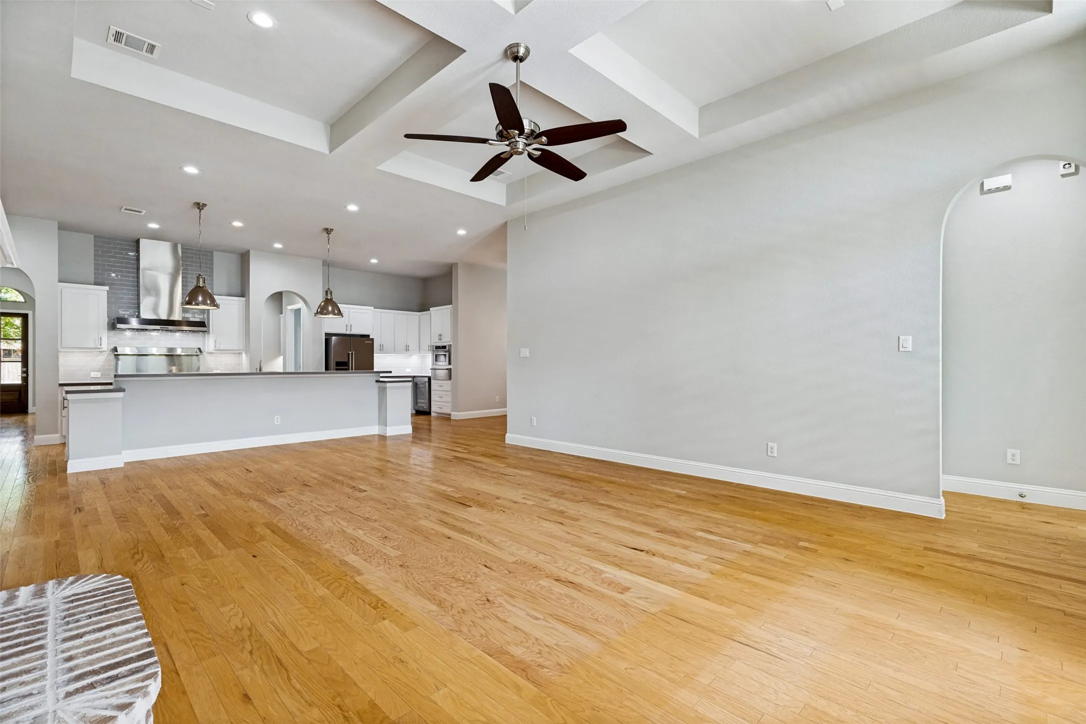 Single Family Residence For Sale in Collin County , 7700 Weatherford Trace, Mc Kinney, Texas 75071, 4 Bedroom, 4 Bathroom, 3 Garage spaces, 3,288 Sqft, built in 2015, mls#21353731, Real Estate Agent in Mc Kinney, Homes For Sale in Collin county, Homes For Sale in Mc Kinney, Realtor in Mc Kinney Texas, Real Estate Brokerage Independent Realty Texas, Luminita Cordes Realtor