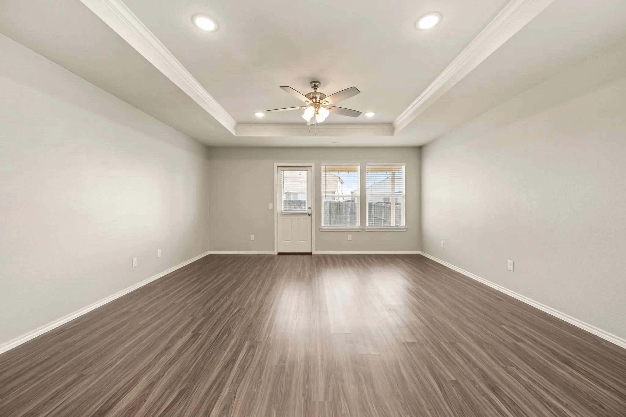 Single Family Residence For Sale in Tarrant County , 9112 Settlers Peak Road, Fort Worth, Texas 76179, 3 Bedroom, 2 Bathroom, 2 Garage spaces, 1,945 Sqft, built in 2020, mls#21352404, Real Estate Agent in Fort Worth, Homes For Sale in Tarrant county, Homes For Sale in Fort Worth, Realtor in Fort Worth Texas, Real Estate Brokerage Independent Realty Texas, Luminita Cordes Realtor