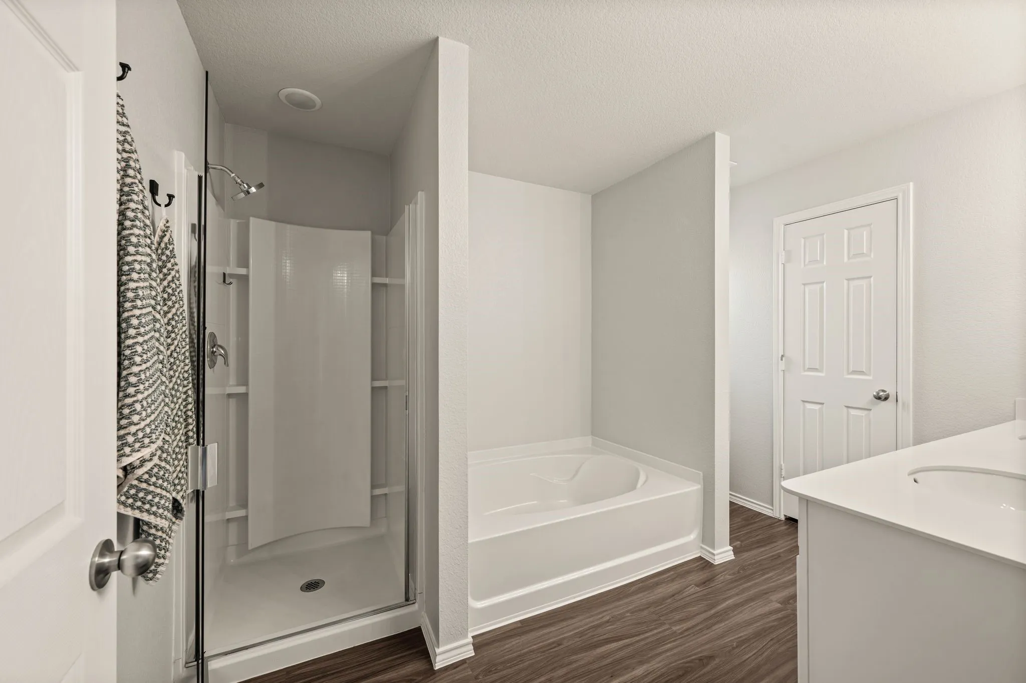 Single Family Residence For Sale in Tarrant County , 9112 Settlers Peak Road, Fort Worth, Texas 76179, 3 Bedroom, 2 Bathroom, 2 Garage spaces, 1,945 Sqft, built in 2020, mls#21352404, Real Estate Agent in Fort Worth, Homes For Sale in Tarrant county, Homes For Sale in Fort Worth, Realtor in Fort Worth Texas, Real Estate Brokerage Independent Realty Texas, Luminita Cordes Realtor