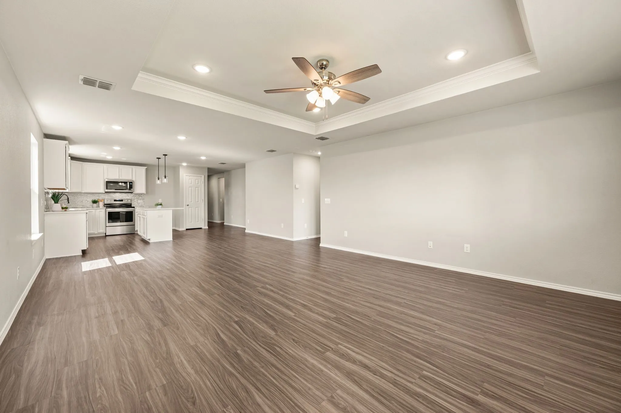 Single Family Residence For Sale in Tarrant County , 9112 Settlers Peak Road, Fort Worth, Texas 76179, 3 Bedroom, 2 Bathroom, 2 Garage spaces, 1,945 Sqft, built in 2020, mls#21352404, Real Estate Agent in Fort Worth, Homes For Sale in Tarrant county, Homes For Sale in Fort Worth, Realtor in Fort Worth Texas, Real Estate Brokerage Independent Realty Texas, Luminita Cordes Realtor