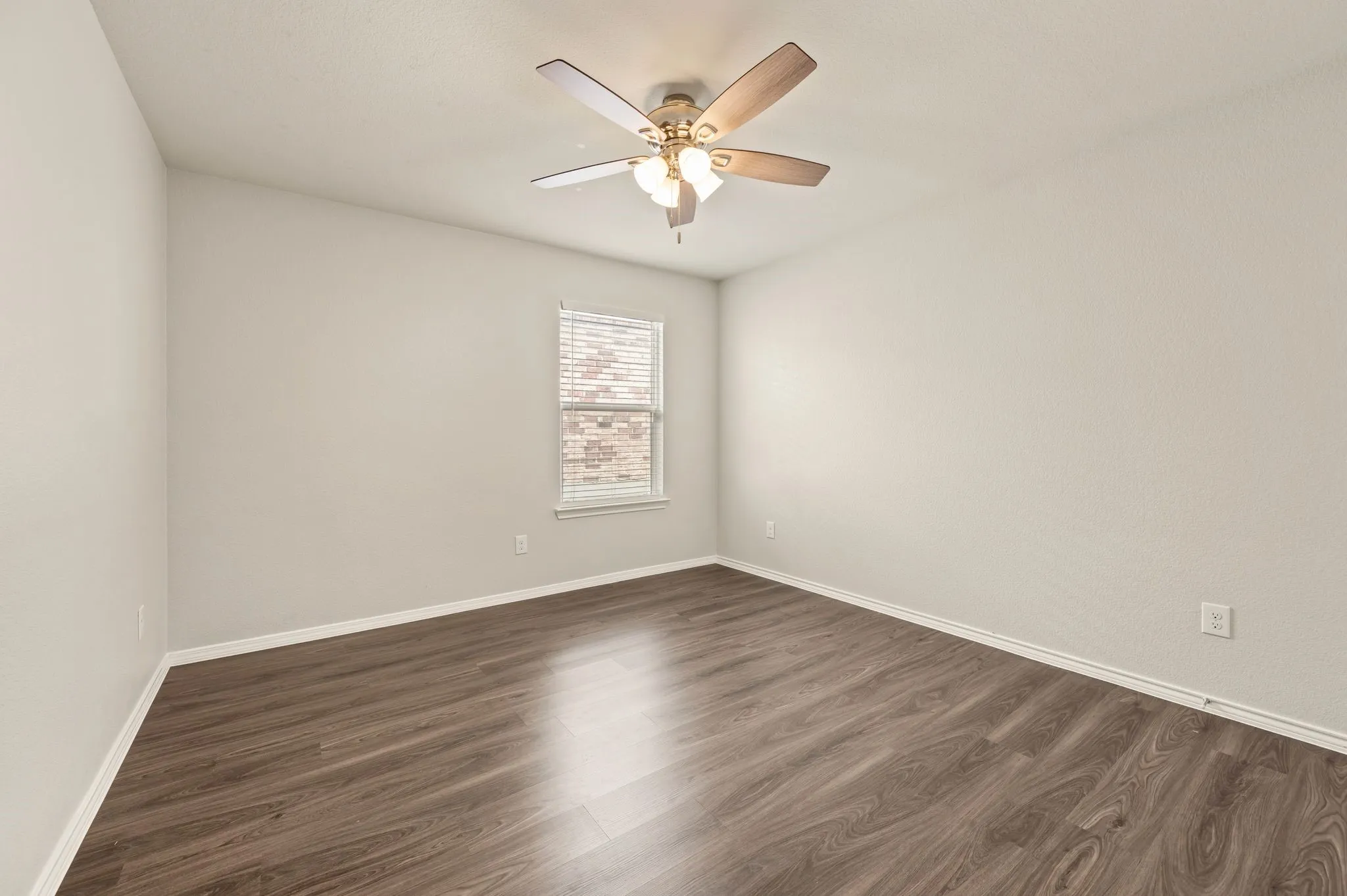 Single Family Residence For Sale in Tarrant County , 9112 Settlers Peak Road, Fort Worth, Texas 76179, 3 Bedroom, 2 Bathroom, 2 Garage spaces, 1,945 Sqft, built in 2020, mls#21352404, Real Estate Agent in Fort Worth, Homes For Sale in Tarrant county, Homes For Sale in Fort Worth, Realtor in Fort Worth Texas, Real Estate Brokerage Independent Realty Texas, Luminita Cordes Realtor