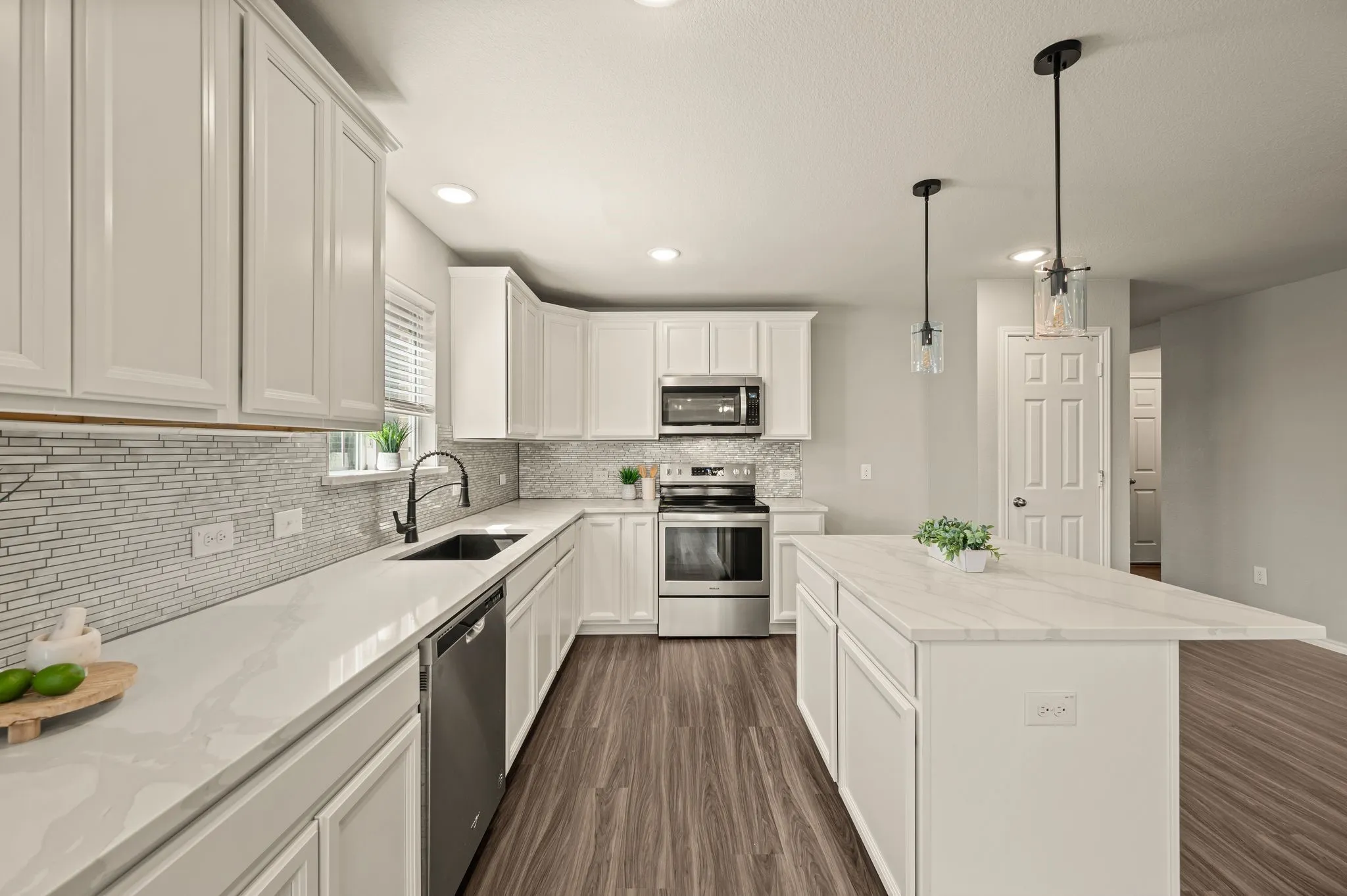 Single Family Residence For Sale in Tarrant County , 9112 Settlers Peak Road, Fort Worth, Texas 76179, 3 Bedroom, 2 Bathroom, 2 Garage spaces, 1,945 Sqft, built in 2020, mls#21352404, Real Estate Agent in Fort Worth, Homes For Sale in Tarrant county, Homes For Sale in Fort Worth, Realtor in Fort Worth Texas, Real Estate Brokerage Independent Realty Texas, Luminita Cordes Realtor