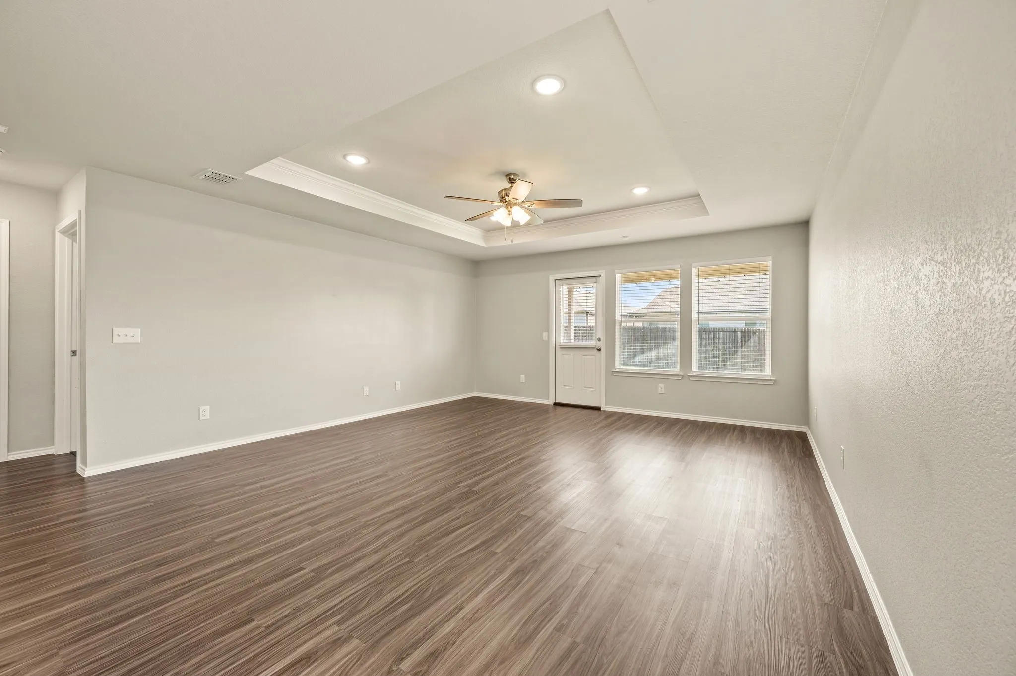 Single Family Residence For Sale in Tarrant County , 9112 Settlers Peak Road, Fort Worth, Texas 76179, 3 Bedroom, 2 Bathroom, 2 Garage spaces, 1,945 Sqft, built in 2020, mls#21352404, Real Estate Agent in Fort Worth, Homes For Sale in Tarrant county, Homes For Sale in Fort Worth, Realtor in Fort Worth Texas, Real Estate Brokerage Independent Realty Texas, Luminita Cordes Realtor