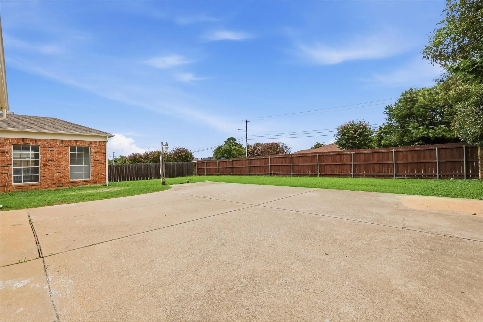 Single Family Residence For Sale in Dallas County , 2209 Everglade Court, Carrollton, Texas 75006, 4 Bedroom, 4 Bathroom, 2 Garage spaces, 2,950 Sqft, built in 1995, mls#21353820, Real Estate Agent in Carrollton, Homes For Sale in Dallas county, Homes For Sale in Carrollton, Realtor in Carrollton Texas, Real Estate Brokerage Independent Realty Texas, Luminita Cordes Realtor