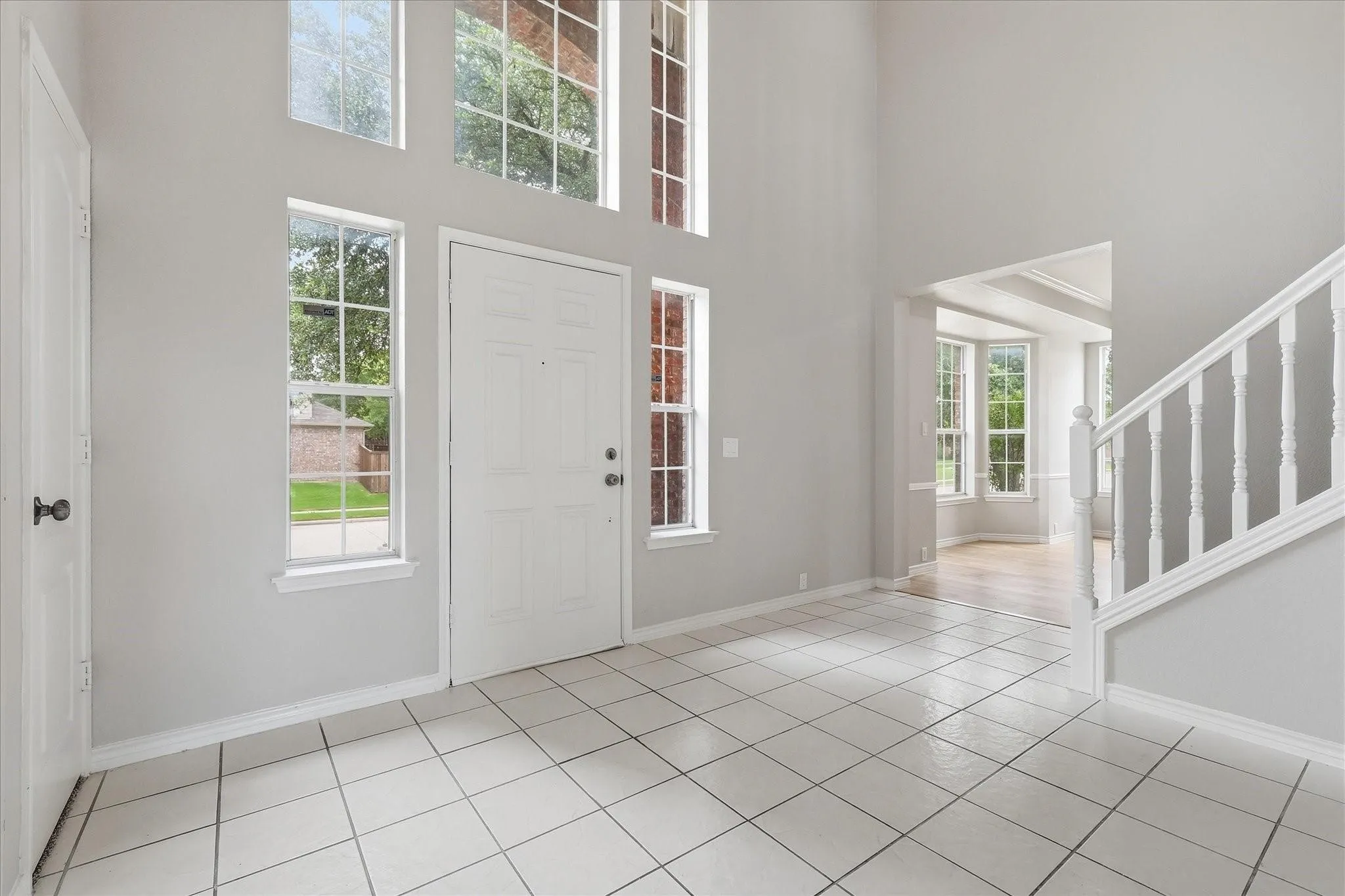 Single Family Residence For Sale in Dallas County , 2209 Everglade Court, Carrollton, Texas 75006, 4 Bedroom, 4 Bathroom, 2 Garage spaces, 2,950 Sqft, built in 1995, mls#21353820, Real Estate Agent in Carrollton, Homes For Sale in Dallas county, Homes For Sale in Carrollton, Realtor in Carrollton Texas, Real Estate Brokerage Independent Realty Texas, Luminita Cordes Realtor