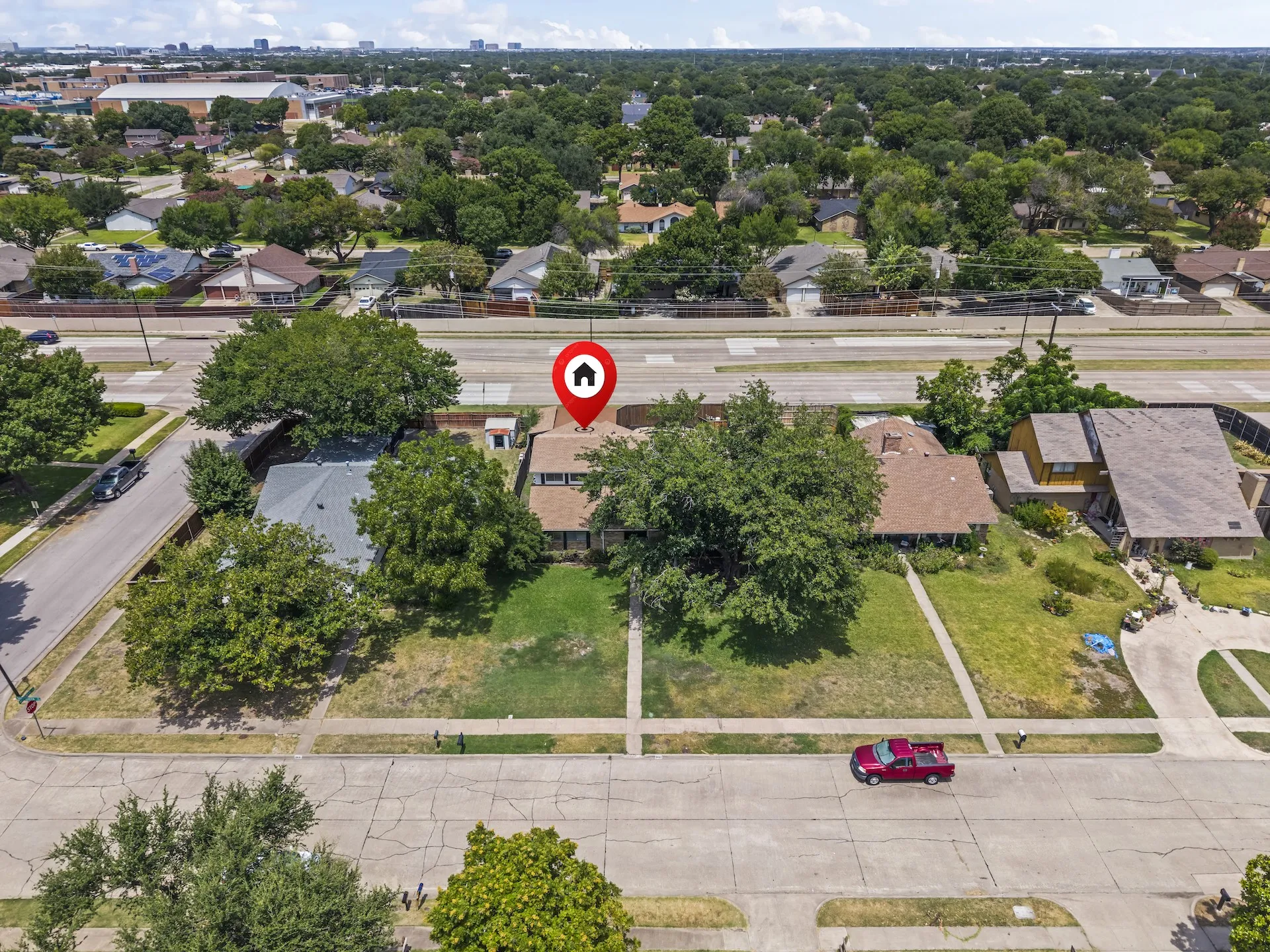 Single Family Residence For Sale in Dallas County , 3837 Shadycreek Drive, Garland, Texas 75042, 4 Bedroom, 3 Bathroom, 2 Garage spaces, 2,388 Sqft, built in 1977, mls#21353653, Real Estate Agent in Garland, Homes For Sale in Dallas county, Homes For Sale in Garland, Realtor in Garland Texas, Real Estate Brokerage Independent Realty Texas, Luminita Cordes Realtor