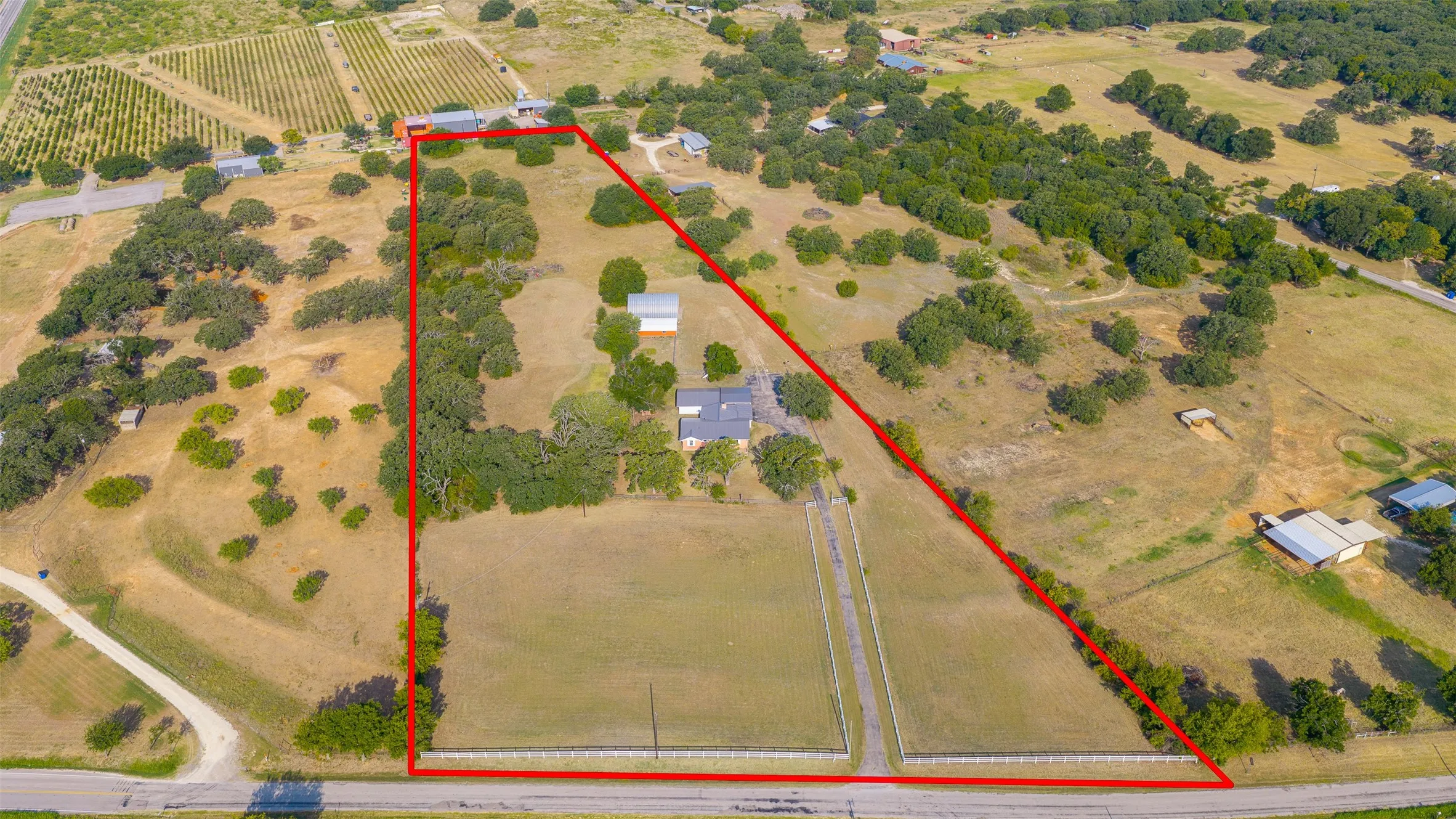 Farm For Sale in Erath County , 16094 County Road 351, Dublin, Texas 76446, 2 Bedroom, 2 Bathroom, 2 Garage spaces, 2,837 Sqft, built in 1949, mls#21353737, Real Estate Agent in Dublin, Homes For Sale in Erath county, Homes For Sale in Dublin, Realtor in Dublin Texas, Real Estate Brokerage Independent Realty Texas, Luminita Cordes Realtor
