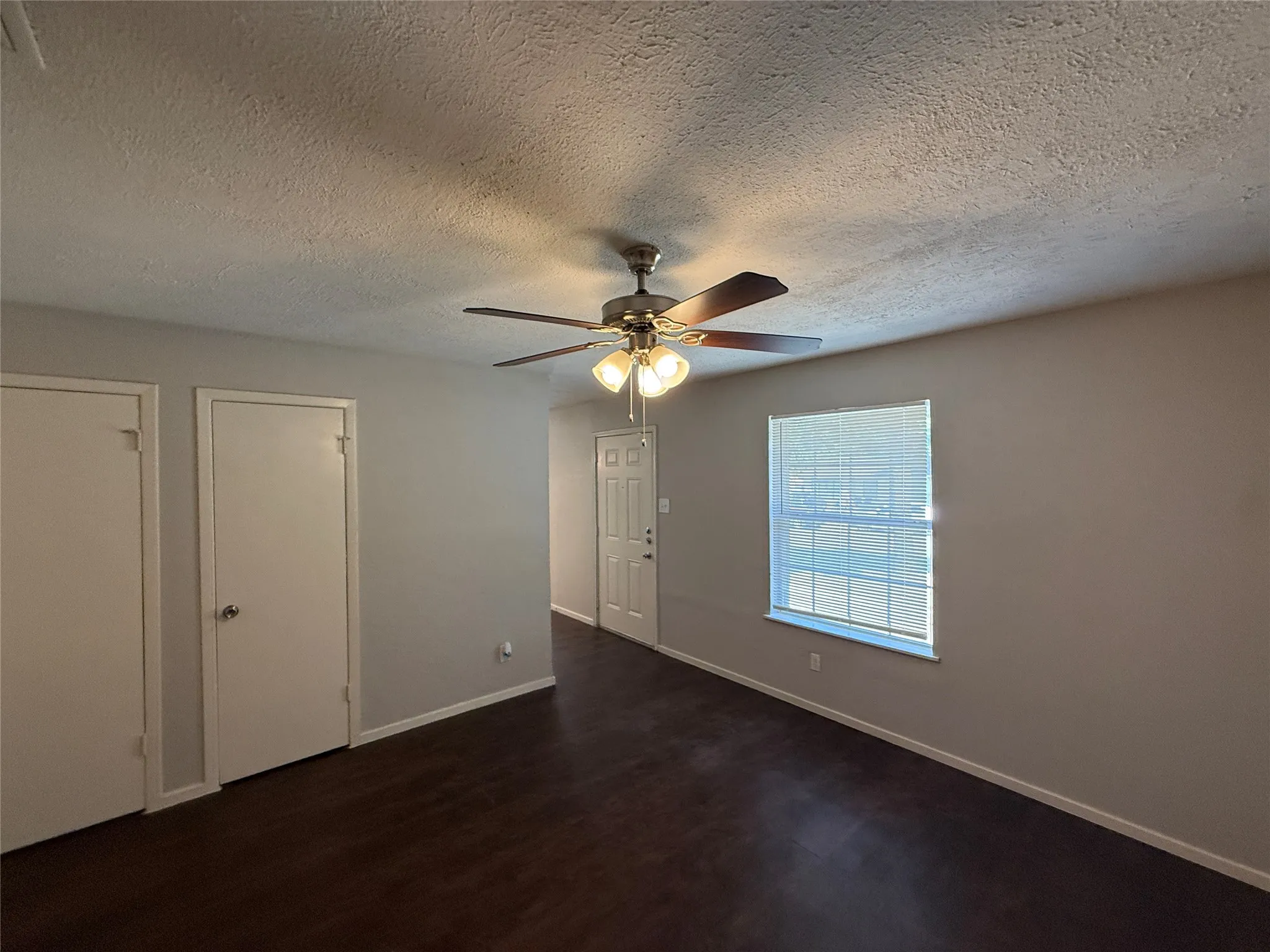 Single Family Residence For Rent in Dallas County , 4250 Wiley College Drive, Dallas, Texas 75241, 3 Bedroom, 2 Bathroom, 1 Garage spaces, 1,008 Sqft, built in 1970, mls#21353832, Real Estate Agent in Dallas, Homes For Rent in Dallas county, Homes For Rent in Dallas, Realtor in Dallas Texas, Real Estate Brokerage Independent Realty Texas, Luminita Cordes Realtor