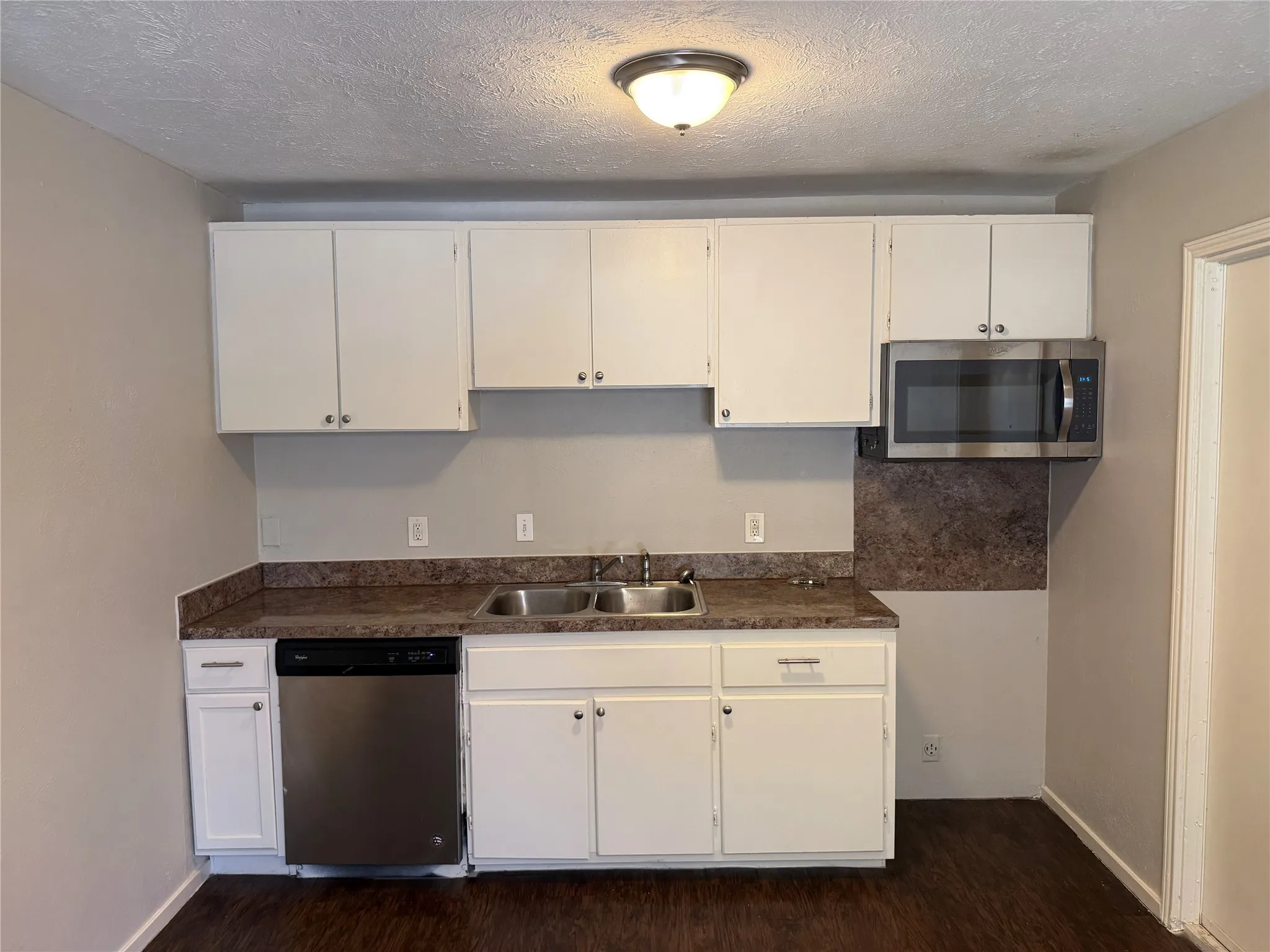 Single Family Residence For Rent in Dallas County , 4250 Wiley College Drive, Dallas, Texas 75241, 3 Bedroom, 2 Bathroom, 1 Garage spaces, 1,008 Sqft, built in 1970, mls#21353832, Real Estate Agent in Dallas, Homes For Rent in Dallas county, Homes For Rent in Dallas, Realtor in Dallas Texas, Real Estate Brokerage Independent Realty Texas, Luminita Cordes Realtor