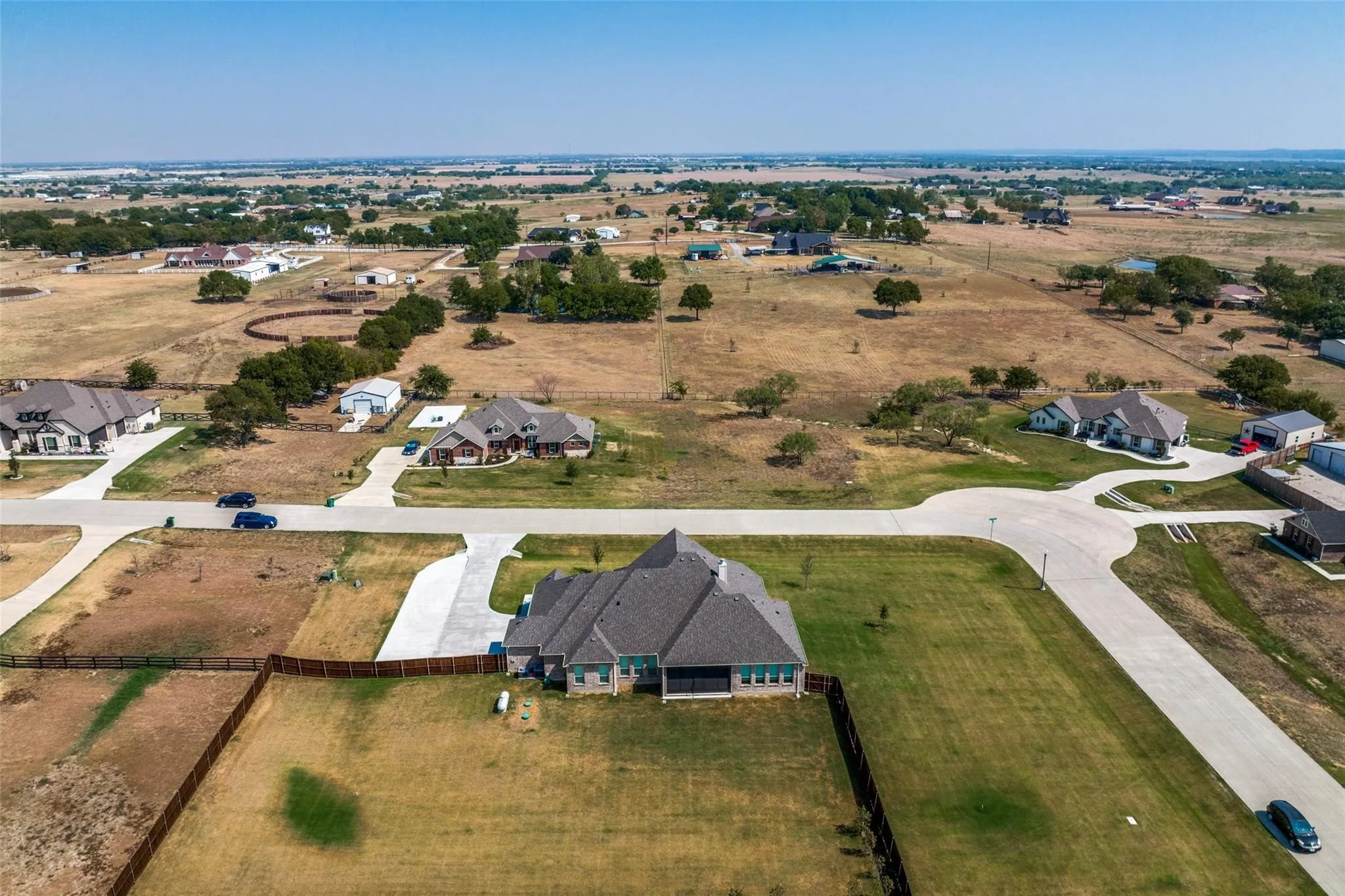 Single Family Residence For Sale in Denton County , 7018 New Castle Lane, Sanger, Texas 76266, 3 Bedroom, 3 Bathroom, 3 Garage spaces, 2,765 Sqft, built in 2020, mls#21350836, Real Estate Agent in Sanger, Homes For Sale in Denton county, Homes For Sale in Sanger, Realtor in Sanger Texas, Real Estate Brokerage Independent Realty Texas, Luminita Cordes Realtor