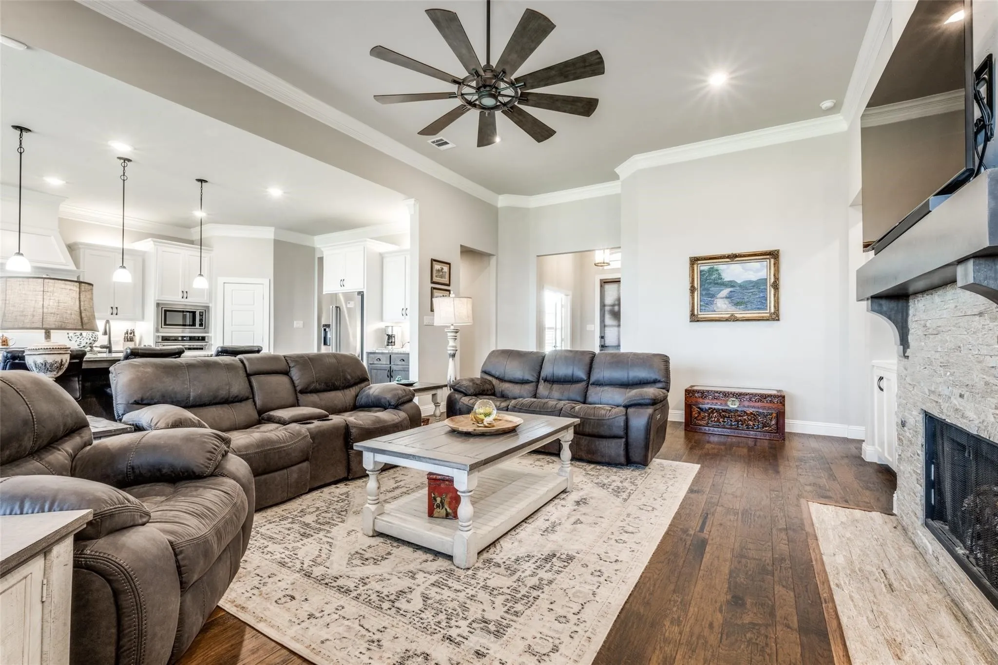 Single Family Residence For Sale in Denton County , 7018 New Castle Lane, Sanger, Texas 76266, 3 Bedroom, 3 Bathroom, 3 Garage spaces, 2,765 Sqft, built in 2020, mls#21350836, Real Estate Agent in Sanger, Homes For Sale in Denton county, Homes For Sale in Sanger, Realtor in Sanger Texas, Real Estate Brokerage Independent Realty Texas, Luminita Cordes Realtor
