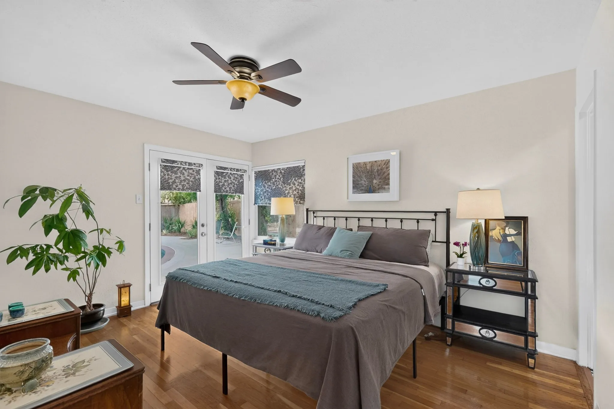 Single Family Residence For Sale in Dallas County , 6718 Santa Anita Drive, Dallas, Texas 75214, 3 Bedroom, 2 Bathroom, Garage spaces, 1,366 Sqft, built in 1954, mls#21353672, Real Estate Agent in Dallas, Homes For Sale in Dallas county, Homes For Sale in Dallas, Realtor in Dallas Texas, Real Estate Brokerage Independent Realty Texas, Luminita Cordes Realtor