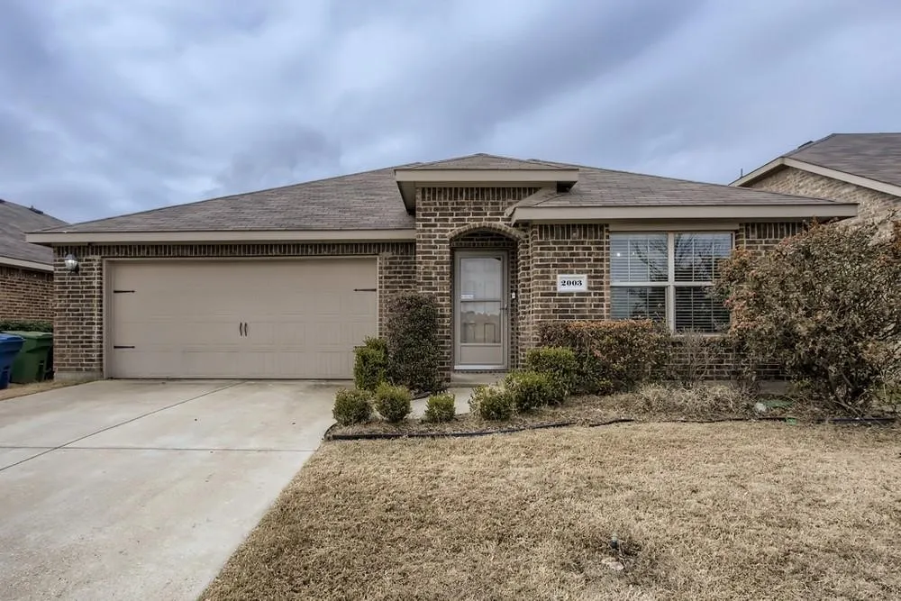 Single Family Residence For Sale in Kaufman County , 2003 Brackettville, Forney, Texas 75126, 4 Bedroom, 2 Bathroom, 2 Garage spaces, 1,849 Sqft, built in 2014, mls#21353837, Real Estate Agent in Forney, Homes For Sale in Kaufman county, Homes For Sale in Forney, Realtor in Forney Texas, Real Estate Brokerage Independent Realty Texas, Luminita Cordes Realtor