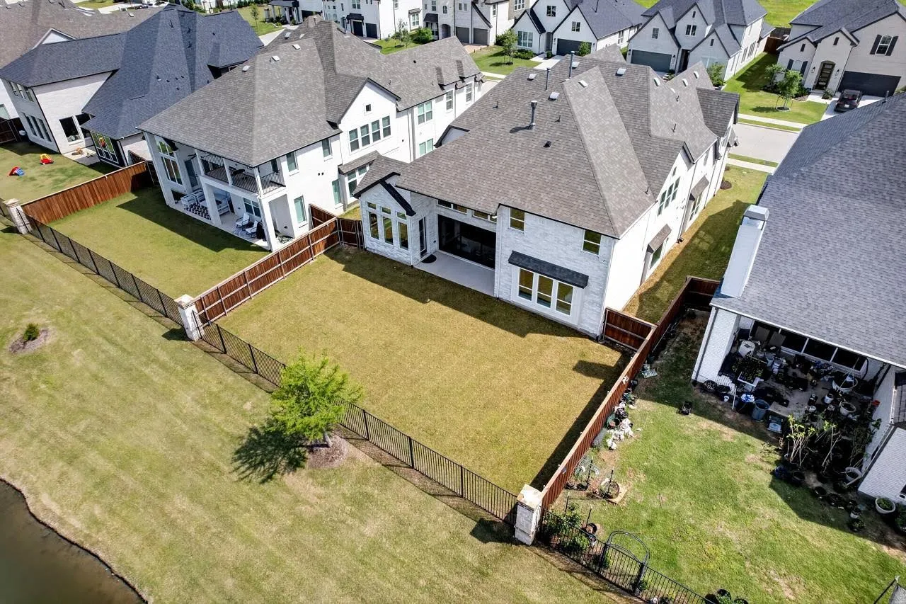 Single Family Residence For Sale in Denton County , 3040 Sunfish Street, Prosper, Texas 75078, 4 Bedroom, 4 Bathroom, 3 Garage spaces, 3,674 Sqft, built in 2022, mls#21353296, Real Estate Agent in Prosper, Homes For Sale in Denton county, Homes For Sale in Prosper, Realtor in Prosper Texas, Real Estate Brokerage Independent Realty Texas, Luminita Cordes Realtor