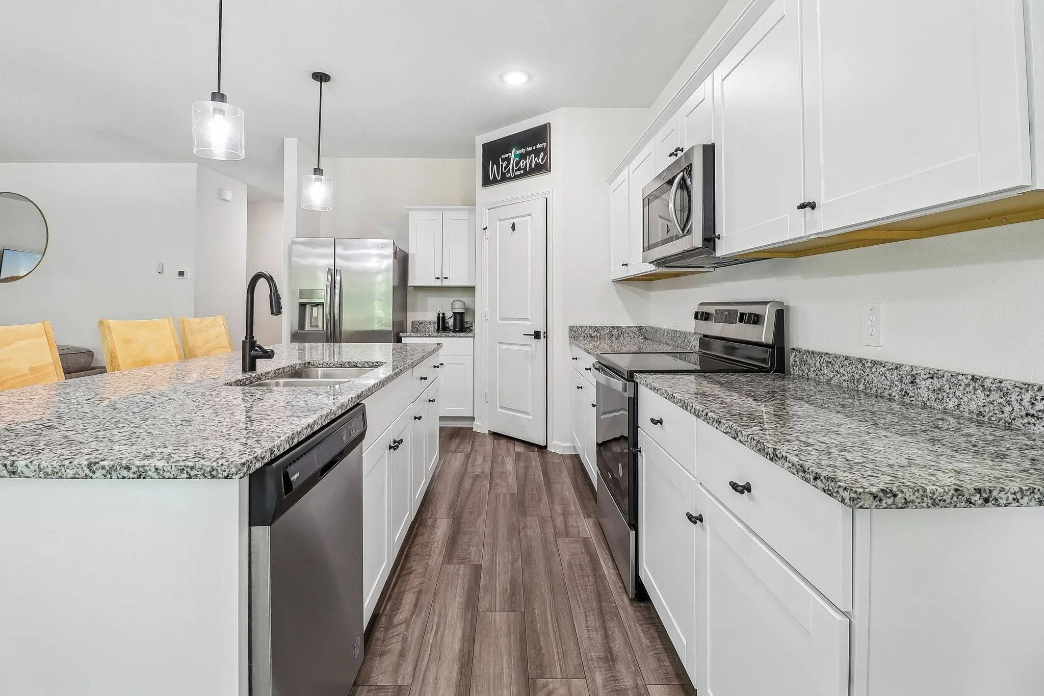 Single Family Residence For Sale in Ellis County , 2573 Cinnamon Springs Road, Glenn Heights, Texas 75154, 3 Bedroom, 2 Bathroom, 2 Garage spaces, 1,770 Sqft, built in 2022, mls#21352665, Real Estate Agent in Glenn Heights, Homes For Sale in Ellis county, Homes For Sale in Glenn Heights, Realtor in Glenn Heights Texas, Real Estate Brokerage Independent Realty Texas, Luminita Cordes Realtor