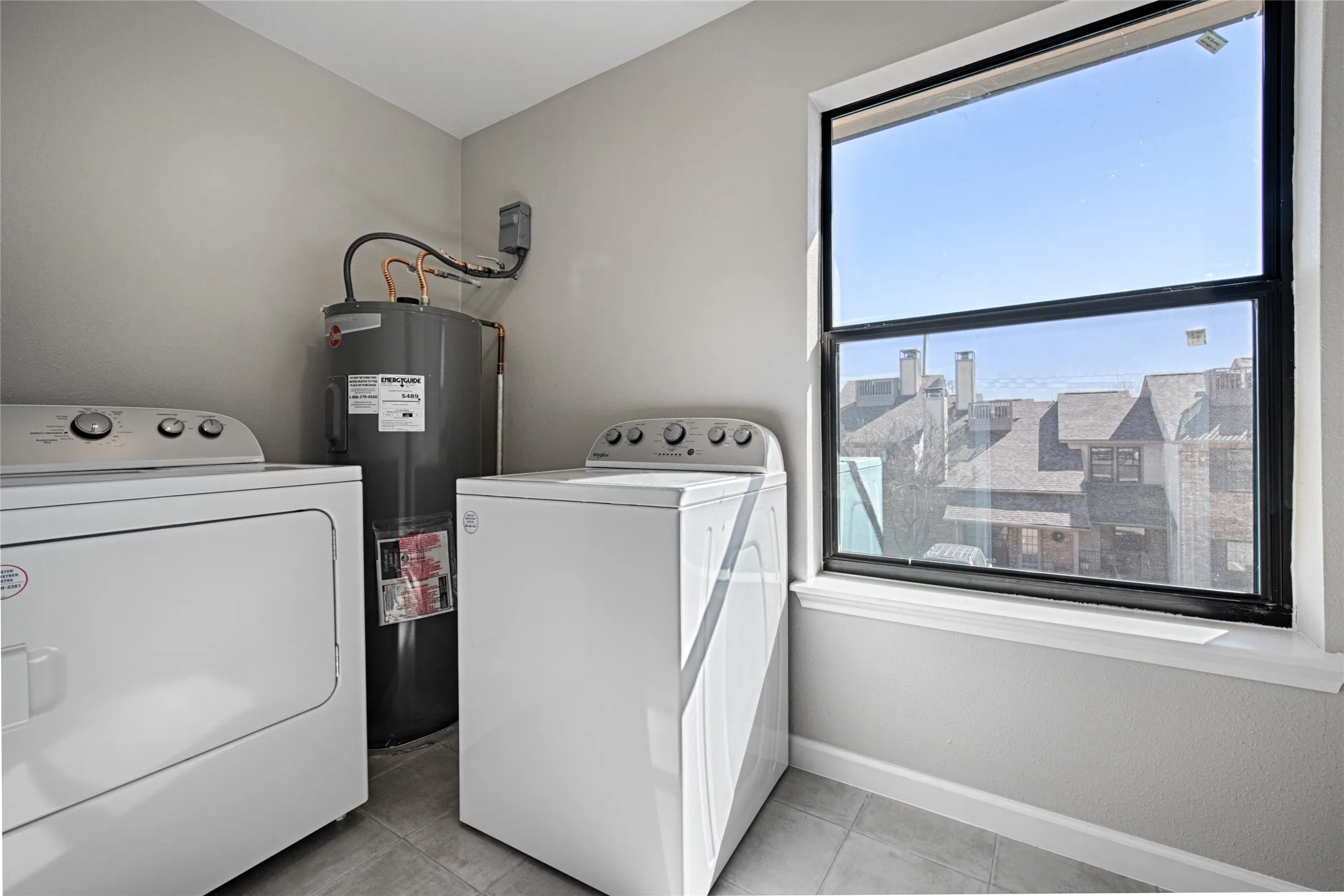 Condominium For Rent in Dallas County , 2835 Keller Springs Road 1002, Carrollton, Texas 75006, 2 Bedroom, 1 Bathroom, Garage spaces, 922 Sqft, built in 1984, mls#21353828, Real Estate Agent in Carrollton, Homes For Rent in Dallas county, Homes For Rent in Carrollton, Realtor in Carrollton Texas, Real Estate Brokerage Independent Realty Texas, Luminita Cordes Realtor