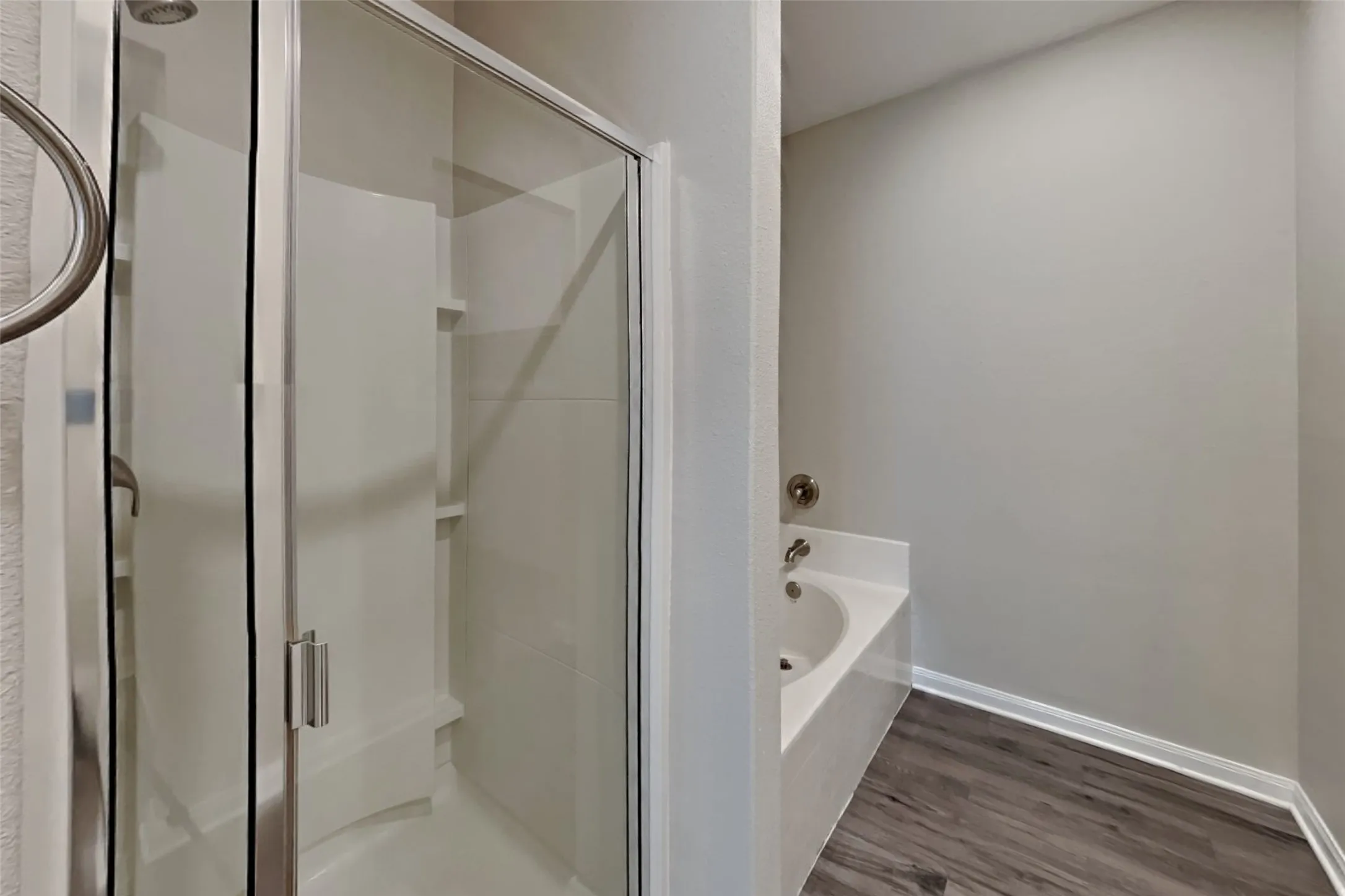 Single Family Residence For Rent in Tarrant County , 8412 Steel Dust Drive, Fort Worth, Texas 76179, 5 Bedroom, 3 Bathroom, 2 Garage spaces, 2,540 Sqft, built in 2020, mls#21353835, Real Estate Agent in Fort Worth, Homes For Rent in Tarrant county, Homes For Rent in Fort Worth, Realtor in Fort Worth Texas, Real Estate Brokerage Independent Realty Texas, Luminita Cordes Realtor