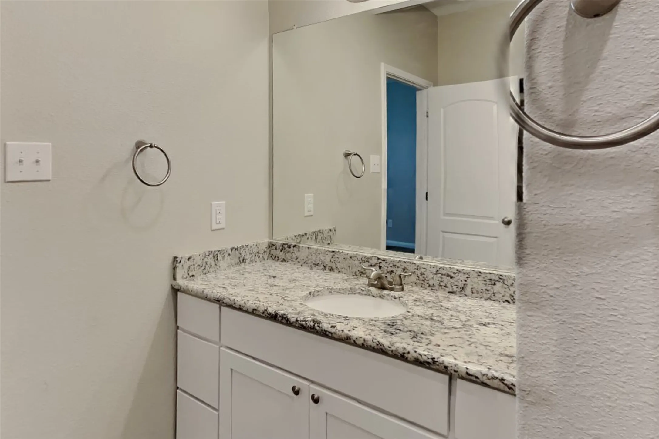 Single Family Residence For Rent in Tarrant County , 8412 Steel Dust Drive, Fort Worth, Texas 76179, 5 Bedroom, 3 Bathroom, 2 Garage spaces, 2,540 Sqft, built in 2020, mls#21353835, Real Estate Agent in Fort Worth, Homes For Rent in Tarrant county, Homes For Rent in Fort Worth, Realtor in Fort Worth Texas, Real Estate Brokerage Independent Realty Texas, Luminita Cordes Realtor