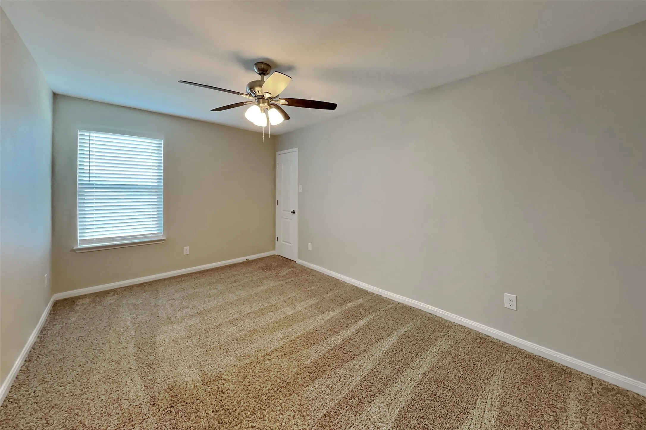 Single Family Residence For Rent in Tarrant County , 8412 Steel Dust Drive, Fort Worth, Texas 76179, 5 Bedroom, 3 Bathroom, 2 Garage spaces, 2,540 Sqft, built in 2020, mls#21353835, Real Estate Agent in Fort Worth, Homes For Rent in Tarrant county, Homes For Rent in Fort Worth, Realtor in Fort Worth Texas, Real Estate Brokerage Independent Realty Texas, Luminita Cordes Realtor