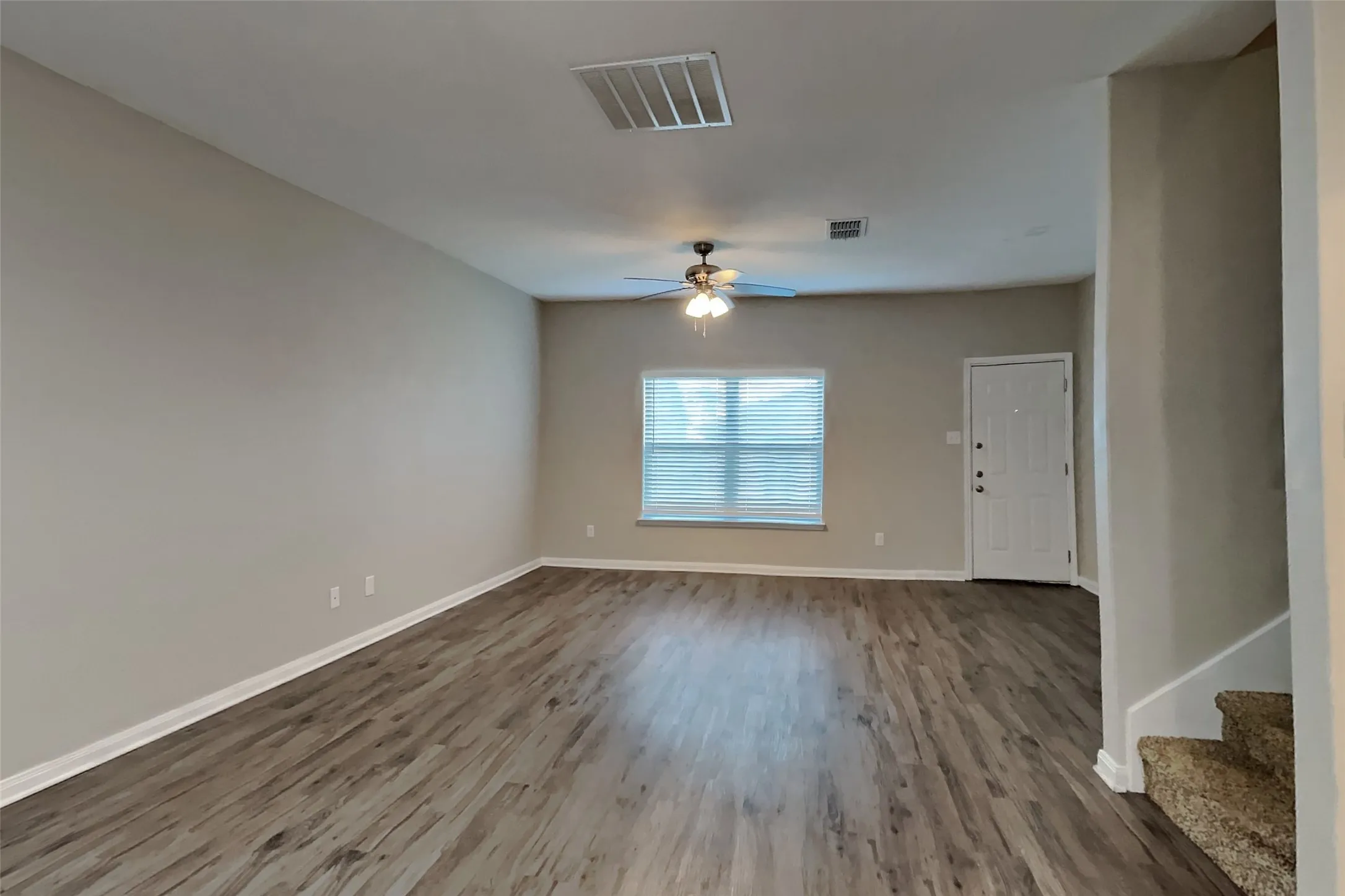 Single Family Residence For Rent in Tarrant County , 8412 Steel Dust Drive, Fort Worth, Texas 76179, 5 Bedroom, 3 Bathroom, 2 Garage spaces, 2,540 Sqft, built in 2020, mls#21353835, Real Estate Agent in Fort Worth, Homes For Rent in Tarrant county, Homes For Rent in Fort Worth, Realtor in Fort Worth Texas, Real Estate Brokerage Independent Realty Texas, Luminita Cordes Realtor