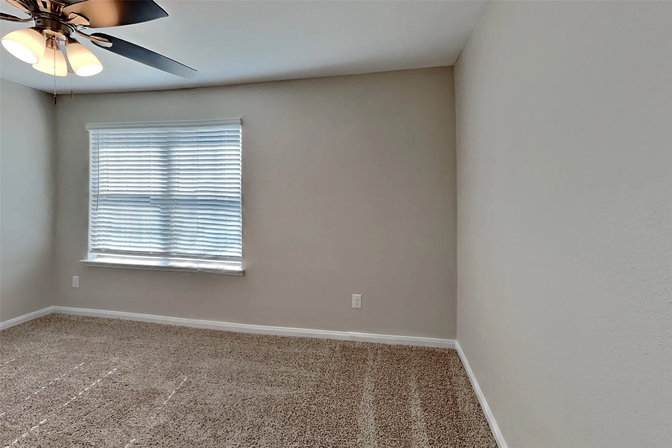 Single Family Residence For Rent in Tarrant County , 8412 Steel Dust Drive, Fort Worth, Texas 76179, 5 Bedroom, 3 Bathroom, 2 Garage spaces, 2,540 Sqft, built in 2020, mls#21353835, Real Estate Agent in Fort Worth, Homes For Rent in Tarrant county, Homes For Rent in Fort Worth, Realtor in Fort Worth Texas, Real Estate Brokerage Independent Realty Texas, Luminita Cordes Realtor