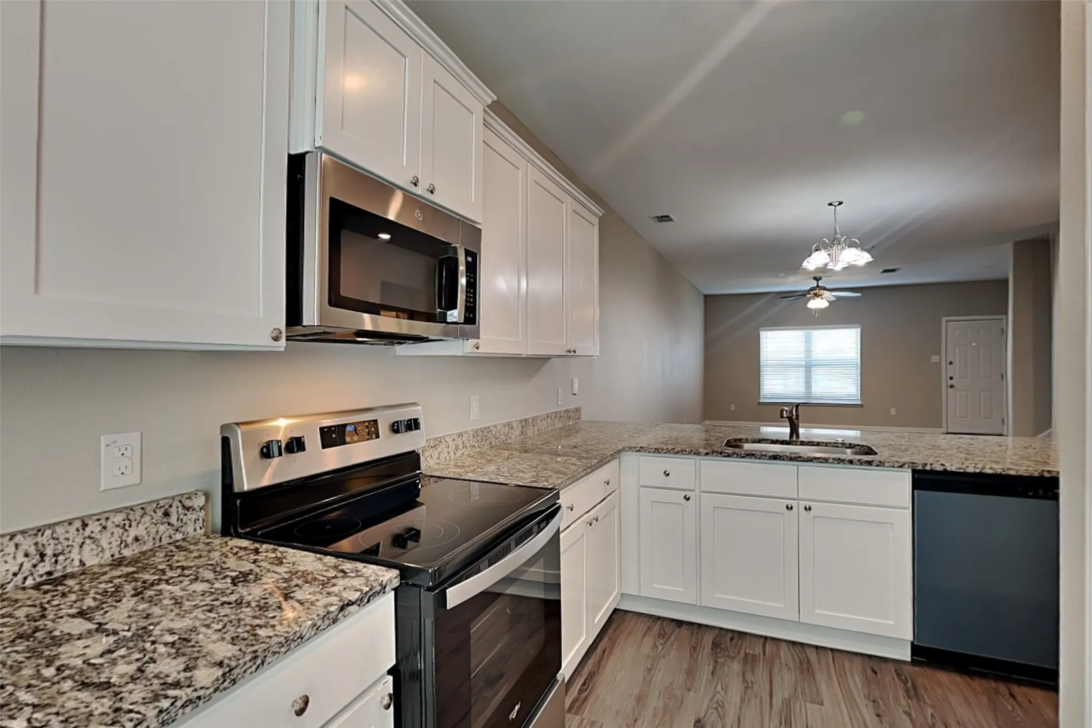 Single Family Residence For Rent in Tarrant County , 8412 Steel Dust Drive, Fort Worth, Texas 76179, 5 Bedroom, 3 Bathroom, 2 Garage spaces, 2,540 Sqft, built in 2020, mls#21353835, Real Estate Agent in Fort Worth, Homes For Rent in Tarrant county, Homes For Rent in Fort Worth, Realtor in Fort Worth Texas, Real Estate Brokerage Independent Realty Texas, Luminita Cordes Realtor