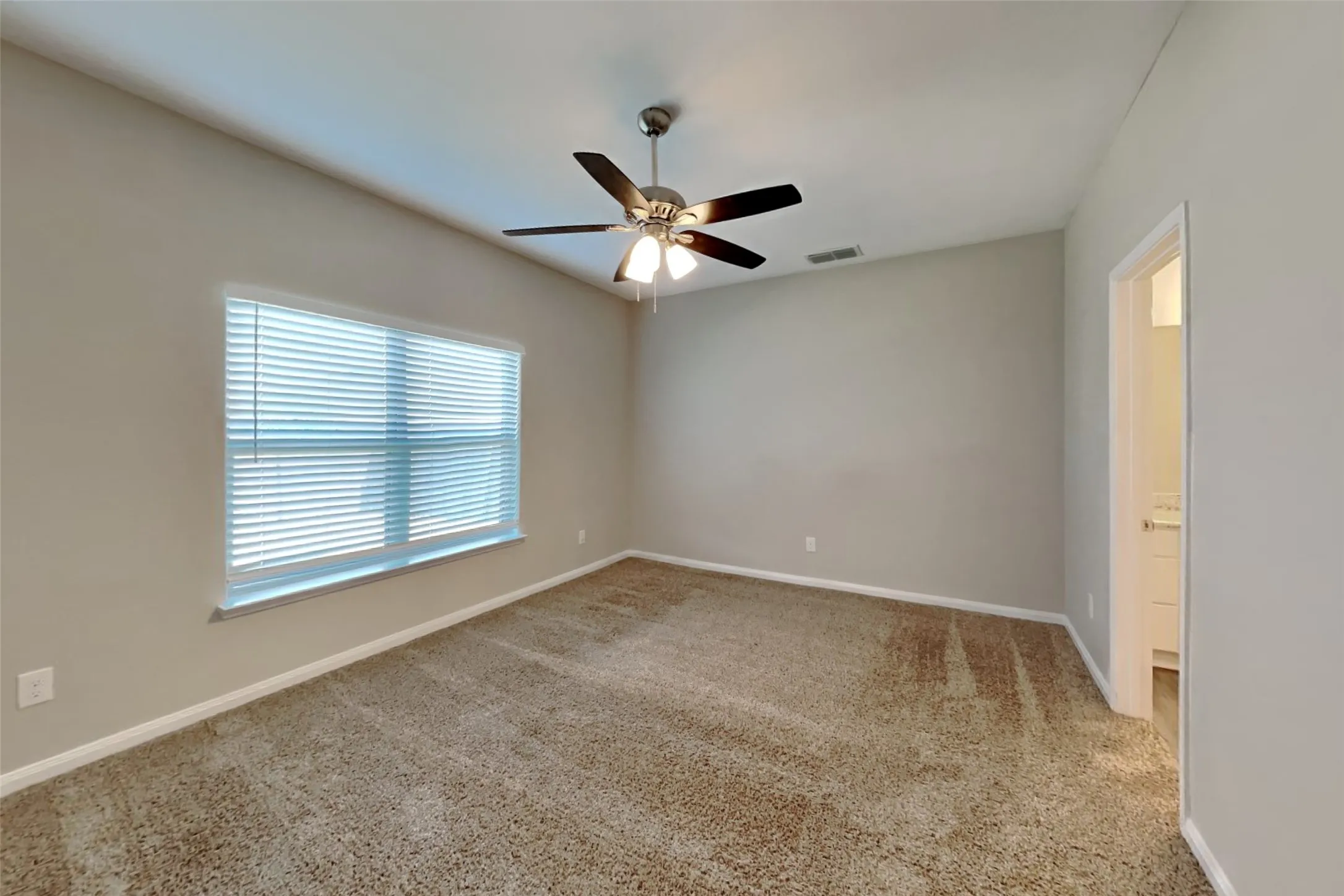 Single Family Residence For Rent in Tarrant County , 8412 Steel Dust Drive, Fort Worth, Texas 76179, 5 Bedroom, 3 Bathroom, 2 Garage spaces, 2,540 Sqft, built in 2020, mls#21353835, Real Estate Agent in Fort Worth, Homes For Rent in Tarrant county, Homes For Rent in Fort Worth, Realtor in Fort Worth Texas, Real Estate Brokerage Independent Realty Texas, Luminita Cordes Realtor