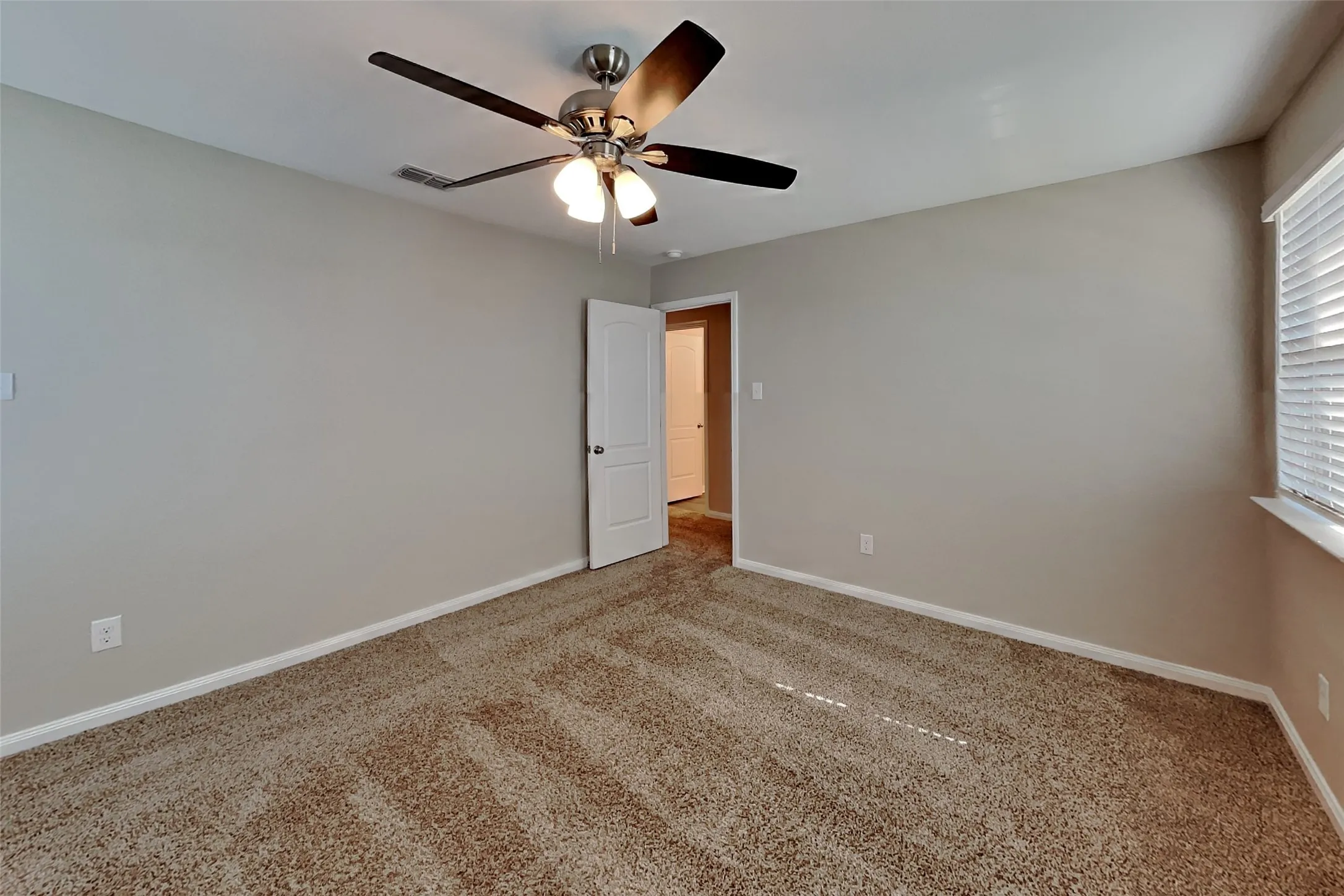 Single Family Residence For Rent in Tarrant County , 8412 Steel Dust Drive, Fort Worth, Texas 76179, 5 Bedroom, 3 Bathroom, 2 Garage spaces, 2,540 Sqft, built in 2020, mls#21353835, Real Estate Agent in Fort Worth, Homes For Rent in Tarrant county, Homes For Rent in Fort Worth, Realtor in Fort Worth Texas, Real Estate Brokerage Independent Realty Texas, Luminita Cordes Realtor
