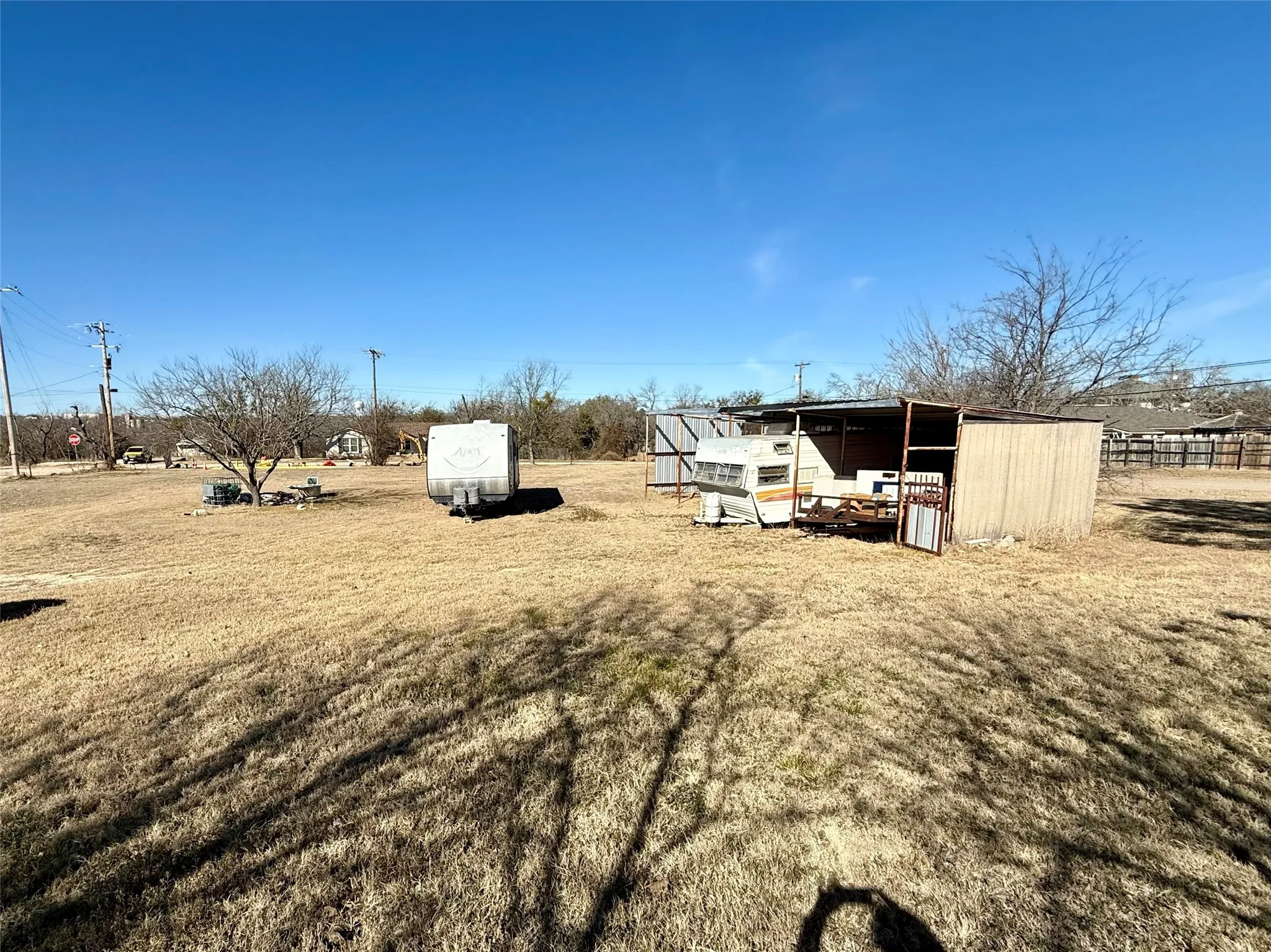 Single Family Residence For Sale in Hamilton County , 720-B E Leslie Street, Hamilton, Texas 76531, 3 Bedroom, 3 Bathroom, 5 Garage spaces, 3,734 Sqft, built in 1945, mls#21352869, Real Estate Agent in Hamilton, Homes For Sale in Hamilton county, Homes For Sale in Hamilton, Realtor in Hamilton Texas, Real Estate Brokerage Independent Realty Texas, Luminita Cordes Realtor