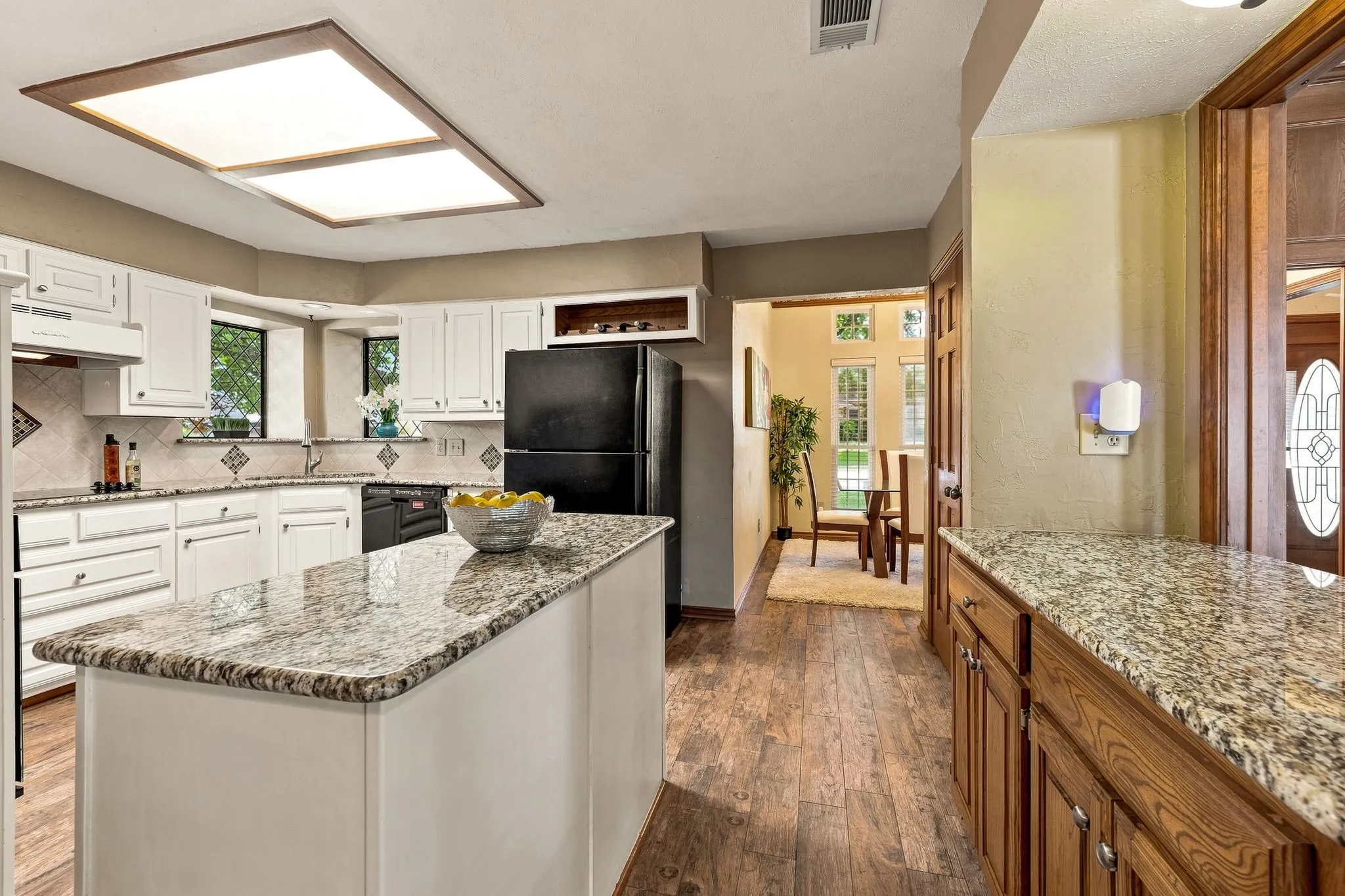 Single Family Residence For Sale in Collin County , 4224 Pike Court, Plano, Texas 75093, 3 Bedroom, 2 Bathroom, 2 Garage spaces, 1,640 Sqft, built in 1983, mls#21353608, Real Estate Agent in Plano, Homes For Sale in Collin county, Homes For Sale in Plano, Realtor in Plano Texas, Real Estate Brokerage Independent Realty Texas, Luminita Cordes Realtor