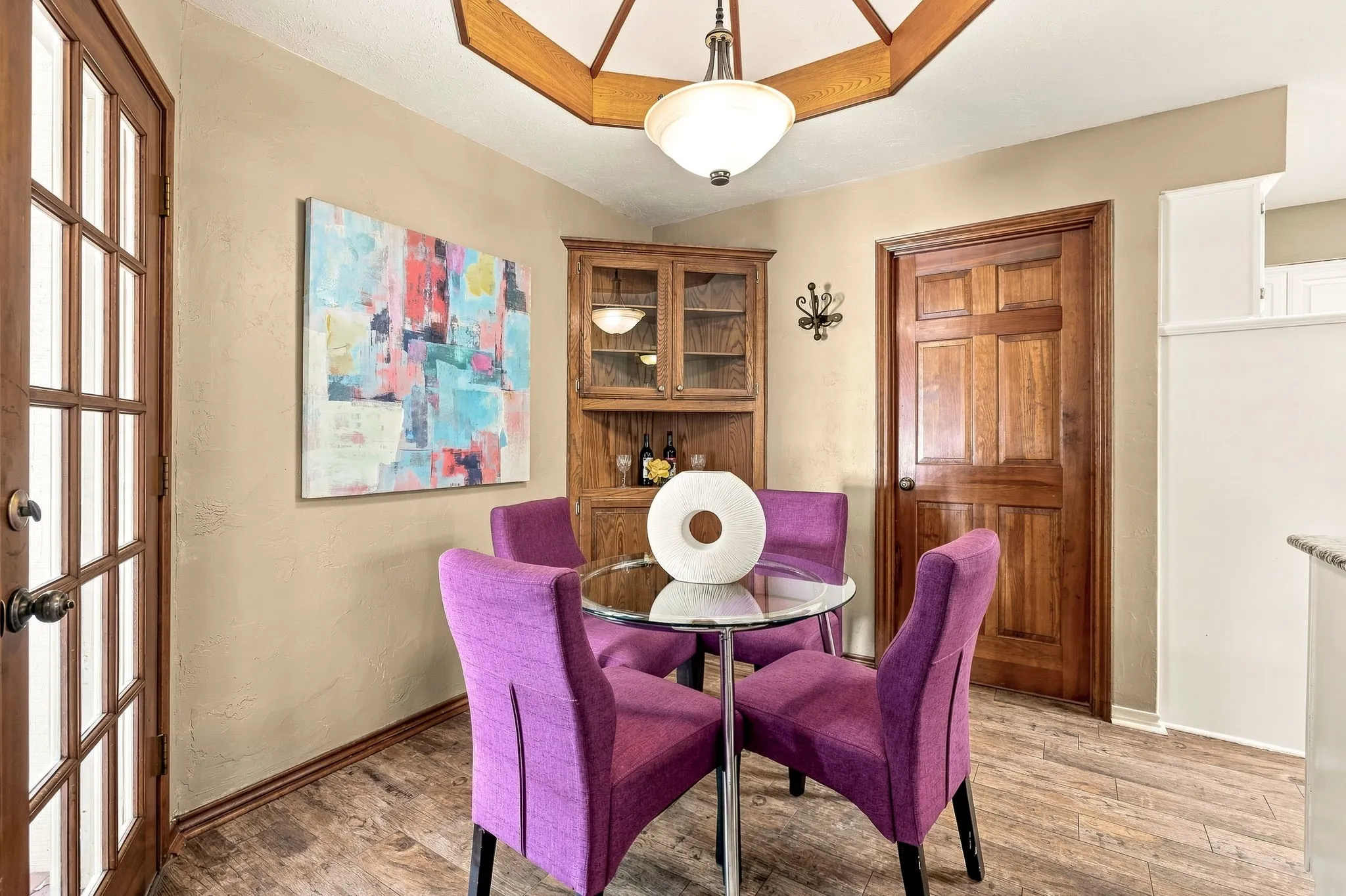 Single Family Residence For Sale in Collin County , 4224 Pike Court, Plano, Texas 75093, 3 Bedroom, 2 Bathroom, 2 Garage spaces, 1,640 Sqft, built in 1983, mls#21353608, Real Estate Agent in Plano, Homes For Sale in Collin county, Homes For Sale in Plano, Realtor in Plano Texas, Real Estate Brokerage Independent Realty Texas, Luminita Cordes Realtor