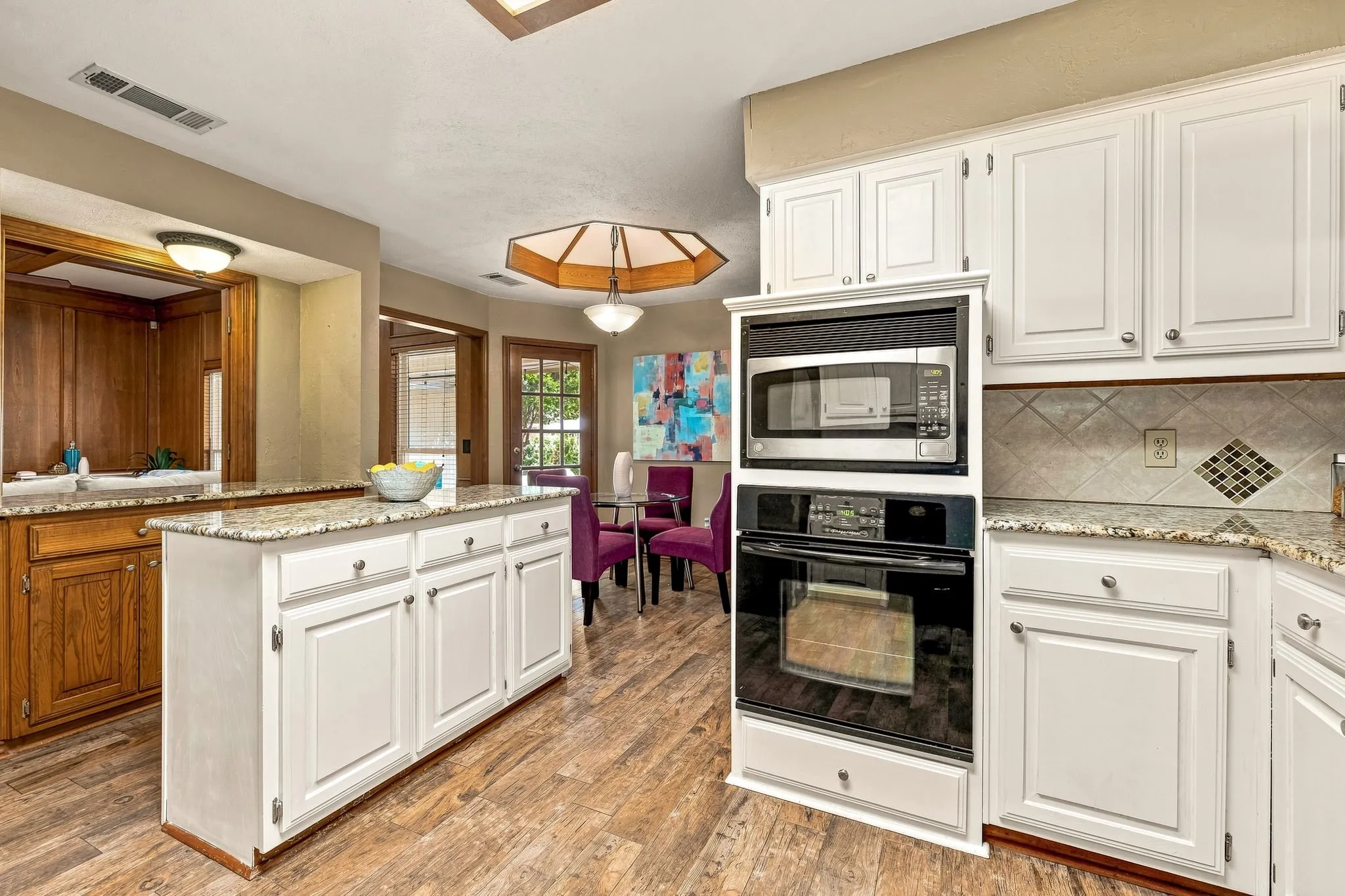 Single Family Residence For Sale in Collin County , 4224 Pike Court, Plano, Texas 75093, 3 Bedroom, 2 Bathroom, 2 Garage spaces, 1,640 Sqft, built in 1983, mls#21353608, Real Estate Agent in Plano, Homes For Sale in Collin county, Homes For Sale in Plano, Realtor in Plano Texas, Real Estate Brokerage Independent Realty Texas, Luminita Cordes Realtor