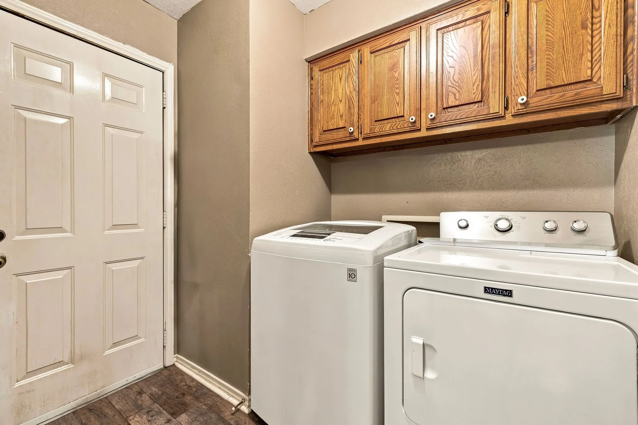 Single Family Residence For Sale in Collin County , 4224 Pike Court, Plano, Texas 75093, 3 Bedroom, 2 Bathroom, 2 Garage spaces, 1,640 Sqft, built in 1983, mls#21353608, Real Estate Agent in Plano, Homes For Sale in Collin county, Homes For Sale in Plano, Realtor in Plano Texas, Real Estate Brokerage Independent Realty Texas, Luminita Cordes Realtor