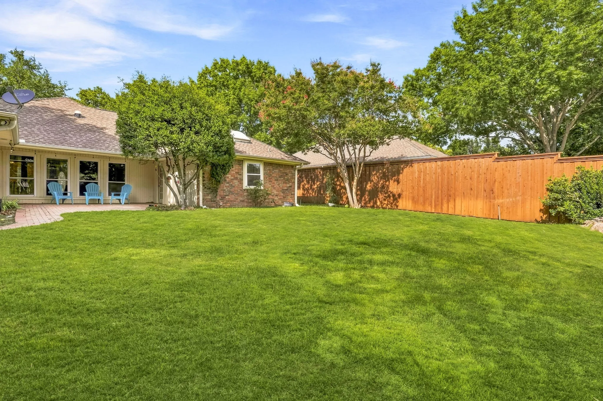 Single Family Residence For Sale in Collin County , 4224 Pike Court, Plano, Texas 75093, 3 Bedroom, 2 Bathroom, 2 Garage spaces, 1,640 Sqft, built in 1983, mls#21353608, Real Estate Agent in Plano, Homes For Sale in Collin county, Homes For Sale in Plano, Realtor in Plano Texas, Real Estate Brokerage Independent Realty Texas, Luminita Cordes Realtor