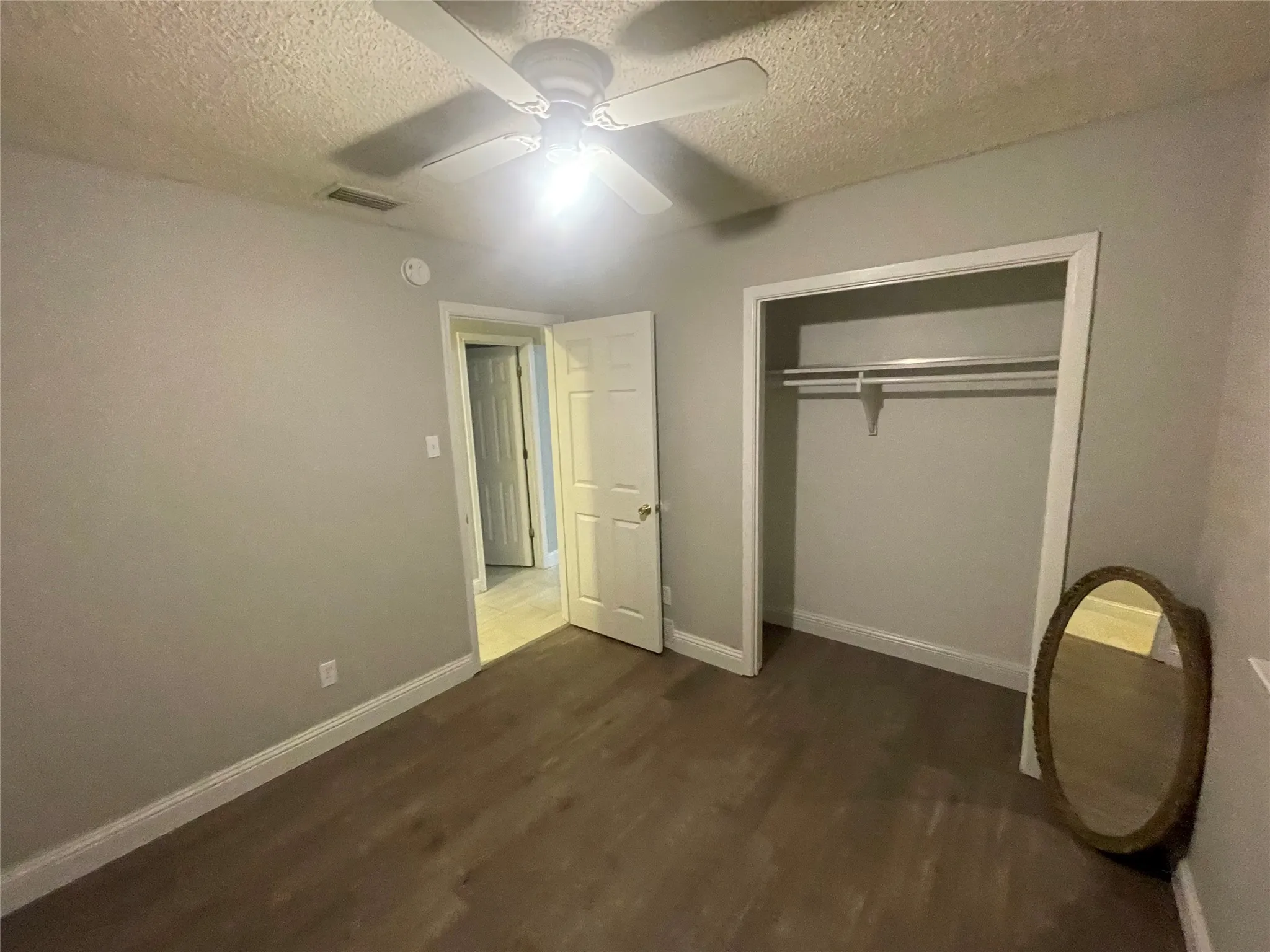 Single Family Residence For Rent in Dallas County , 114 Crestridge Drive, Hutchins, Texas 75141, 3 Bedroom, 2 Bathroom, 1 Garage spaces, 1,484 Sqft, built in 1968, mls#21353867, Real Estate Agent in Hutchins, Homes For Rent in Dallas county, Homes For Rent in Hutchins, Realtor in Hutchins Texas, Real Estate Brokerage Independent Realty Texas, Luminita Cordes Realtor
