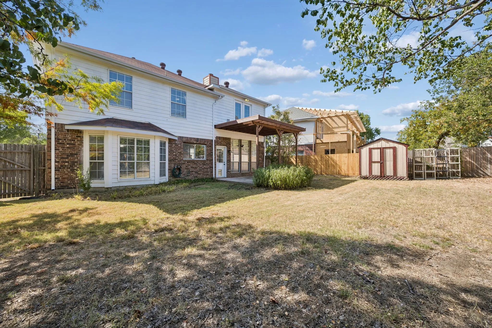 Single Family Residence For Sale in Dallas County , 5639 Centeridge Drive, Dallas, Texas 75249, 4 Bedroom, 3 Bathroom, 2 Garage spaces, 2,231 Sqft, built in 1989, mls#21341053, Real Estate Agent in Dallas, Homes For Sale in Dallas county, Homes For Sale in Dallas, Realtor in Dallas Texas, Real Estate Brokerage Independent Realty Texas, Luminita Cordes Realtor