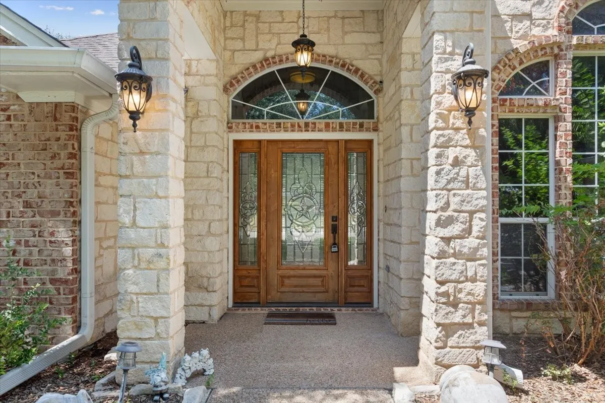Single Family Residence For Sale in Mc Lennan County , 800 Granite Lane, Lorena, Texas 76655, 4 Bedroom, 4 Bathroom, 3 Garage spaces, 2,971 Sqft, built in 2001, mls#21350255, Real Estate Agent in Lorena, Homes For Sale in Mc Lennan county, Homes For Sale in Lorena, Realtor in Lorena Texas, Real Estate Brokerage Independent Realty Texas, Luminita Cordes Realtor