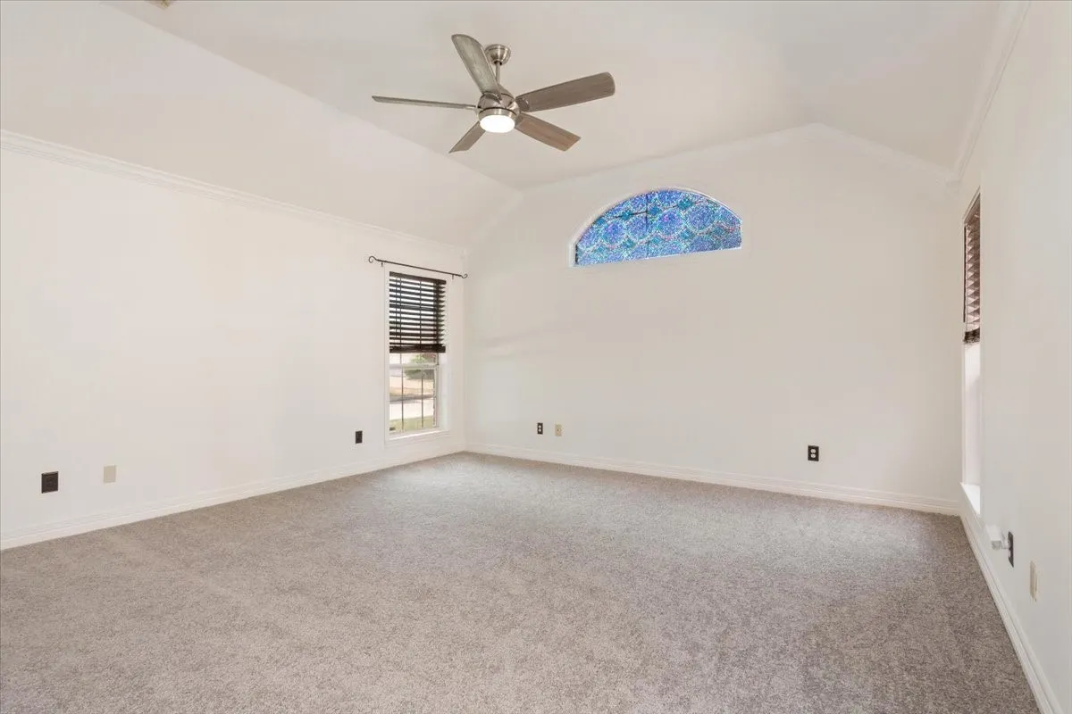 Single Family Residence For Sale in Mc Lennan County , 800 Granite Lane, Lorena, Texas 76655, 4 Bedroom, 4 Bathroom, 3 Garage spaces, 2,971 Sqft, built in 2001, mls#21350255, Real Estate Agent in Lorena, Homes For Sale in Mc Lennan county, Homes For Sale in Lorena, Realtor in Lorena Texas, Real Estate Brokerage Independent Realty Texas, Luminita Cordes Realtor