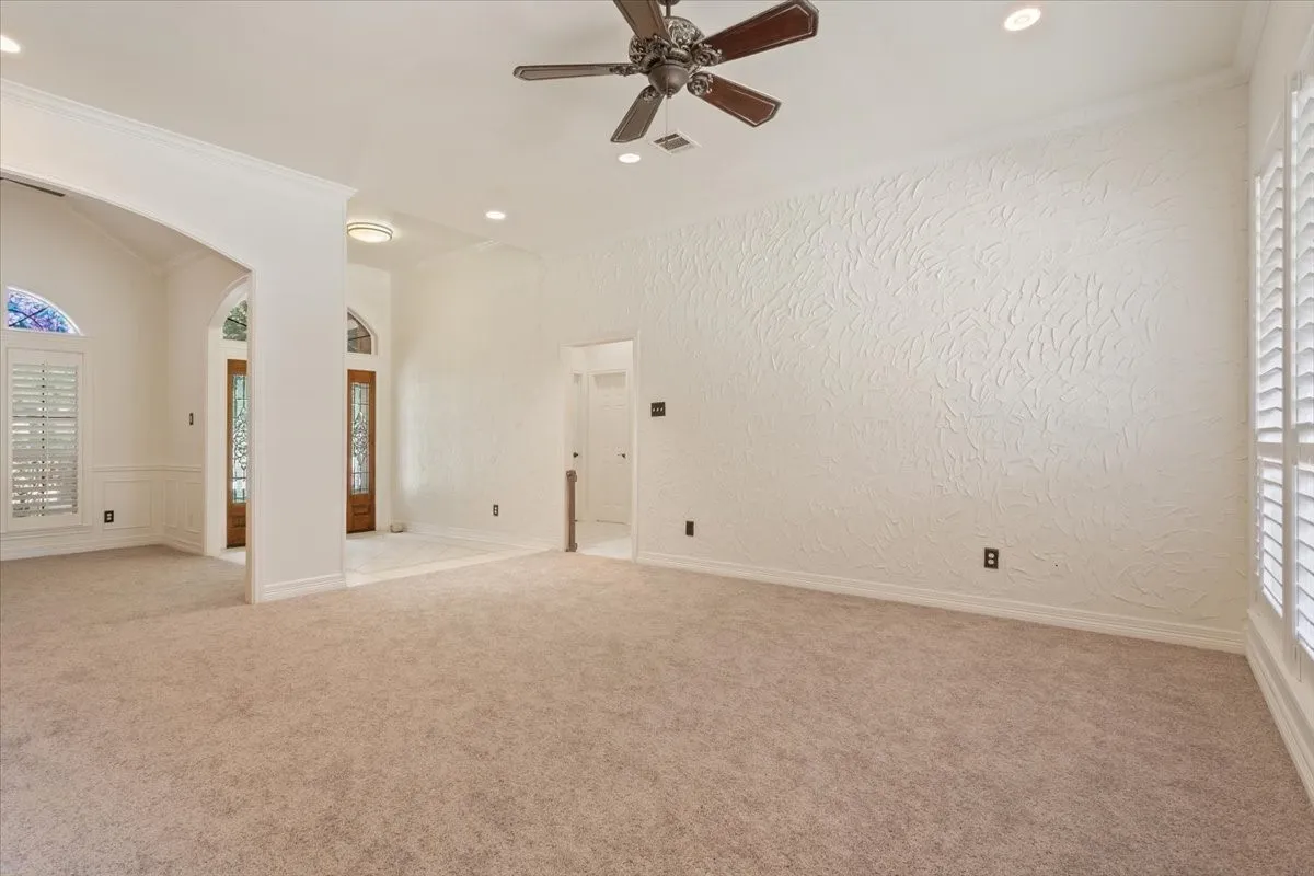 Single Family Residence For Sale in Mc Lennan County , 800 Granite Lane, Lorena, Texas 76655, 4 Bedroom, 4 Bathroom, 3 Garage spaces, 2,971 Sqft, built in 2001, mls#21350255, Real Estate Agent in Lorena, Homes For Sale in Mc Lennan county, Homes For Sale in Lorena, Realtor in Lorena Texas, Real Estate Brokerage Independent Realty Texas, Luminita Cordes Realtor