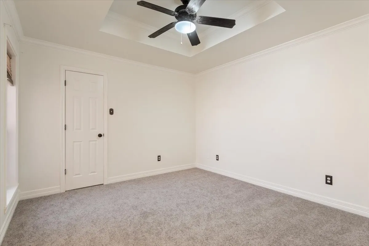 Single Family Residence For Sale in Mc Lennan County , 800 Granite Lane, Lorena, Texas 76655, 4 Bedroom, 4 Bathroom, 3 Garage spaces, 2,971 Sqft, built in 2001, mls#21350255, Real Estate Agent in Lorena, Homes For Sale in Mc Lennan county, Homes For Sale in Lorena, Realtor in Lorena Texas, Real Estate Brokerage Independent Realty Texas, Luminita Cordes Realtor